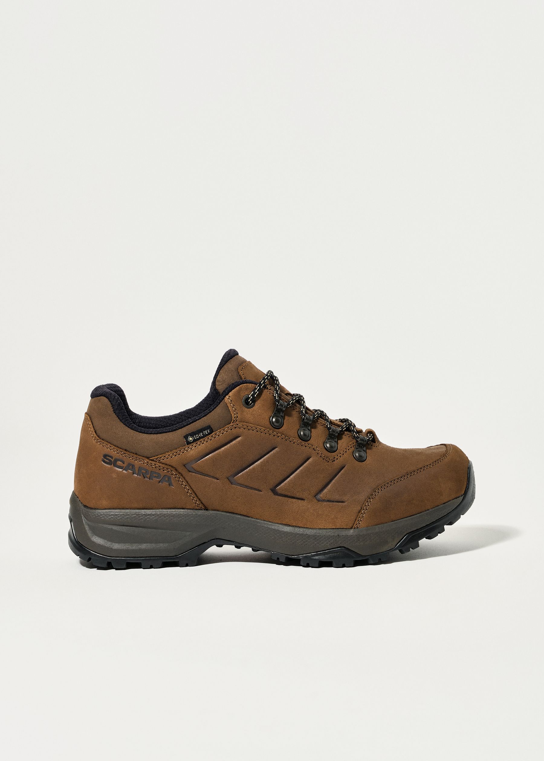 Image - 1 - Cyrus 2 GORE-TEX Walking Shoes