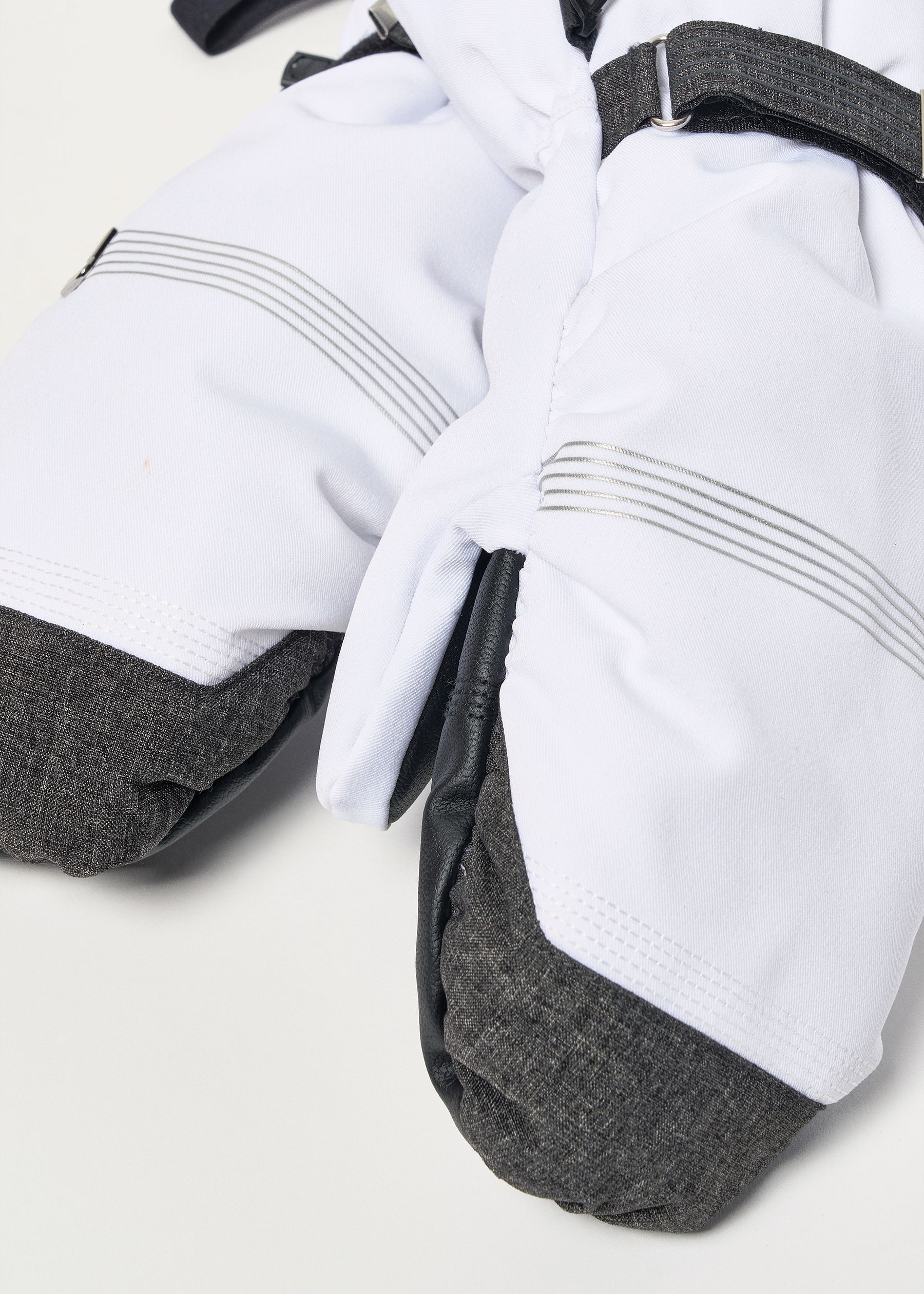 Image - 2 - Cozy R-TEX XT Mittens