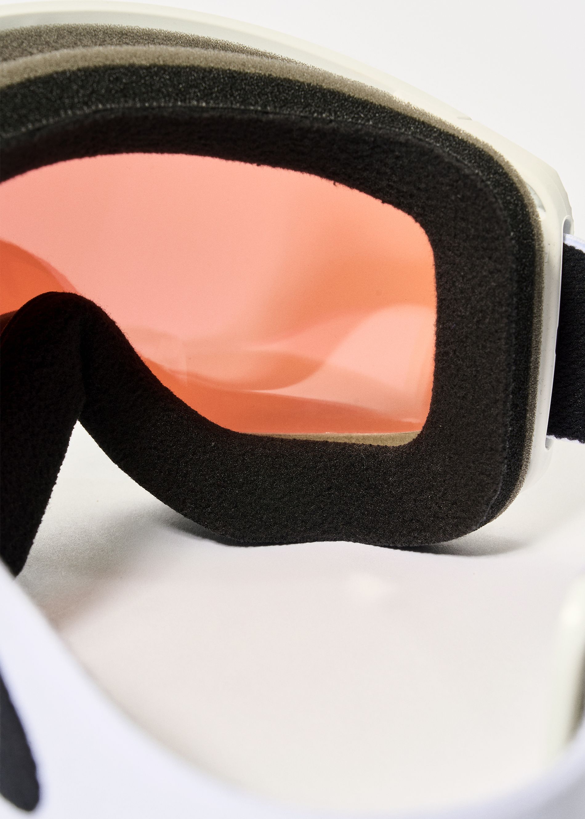 Oakley Flight Tracker M Matte White / Prizm Sapphire Iridium Goggles