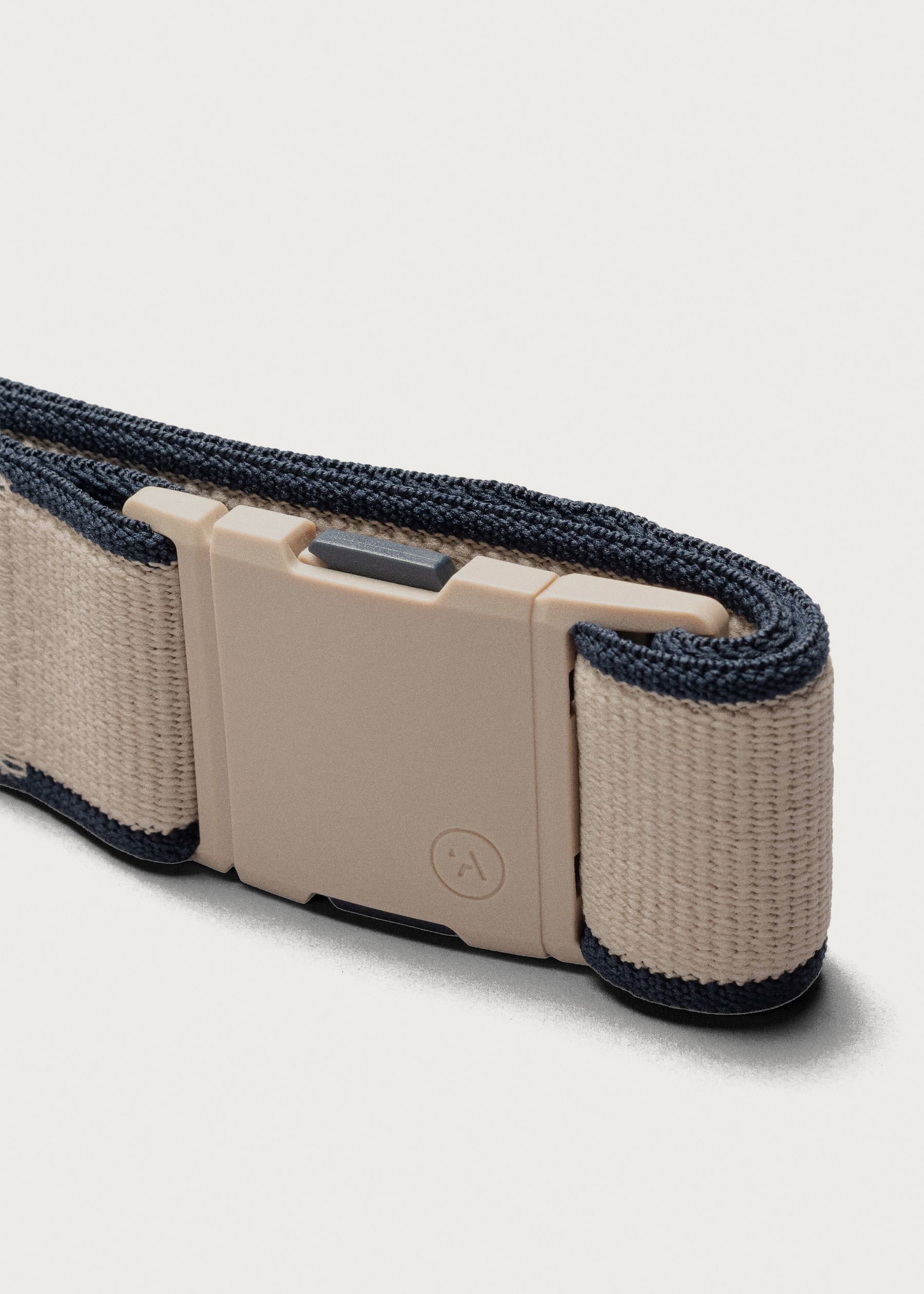 Image - 3 - Carto Belt