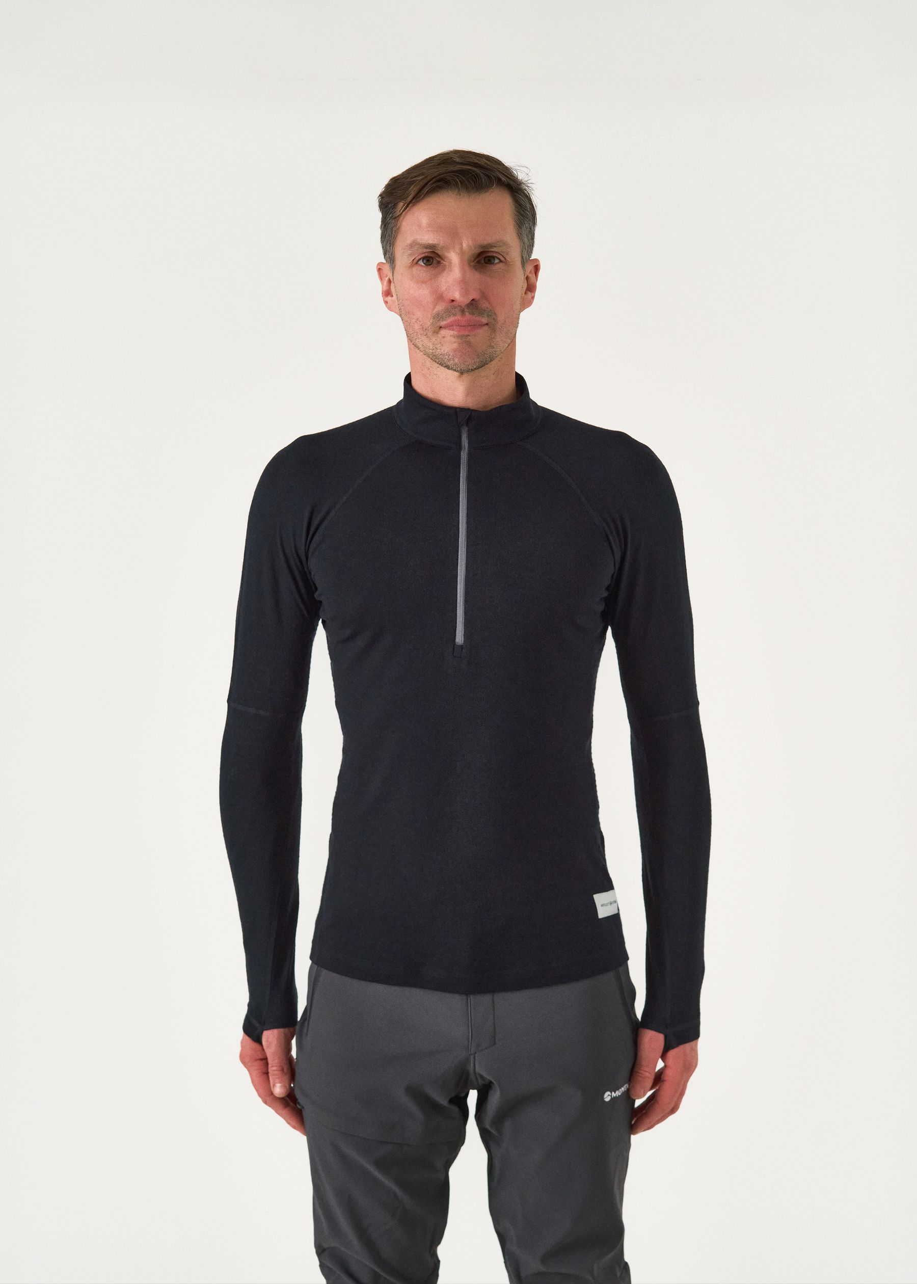 Image - 1 - Flatiron 185 Merino Long Sleeve Zip Neck