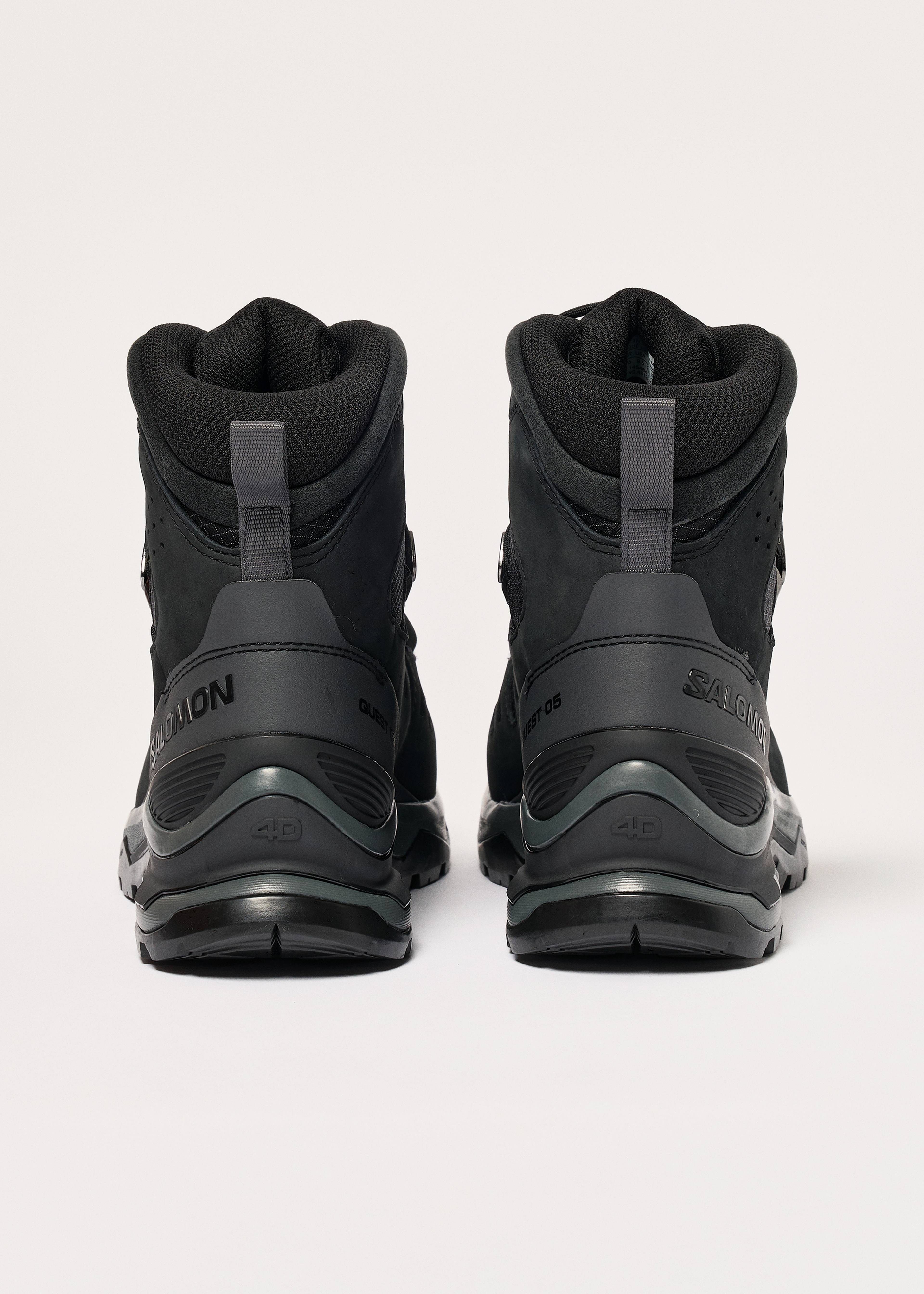Salomon Quest 5 GORE-TEX Walking Boots