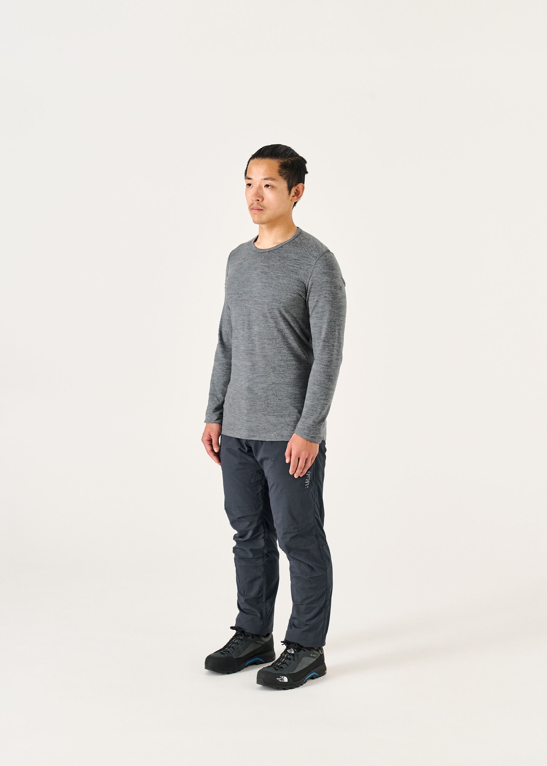 Image - 2 - Bodyfit 200 Oasis Long Sleeved Crew