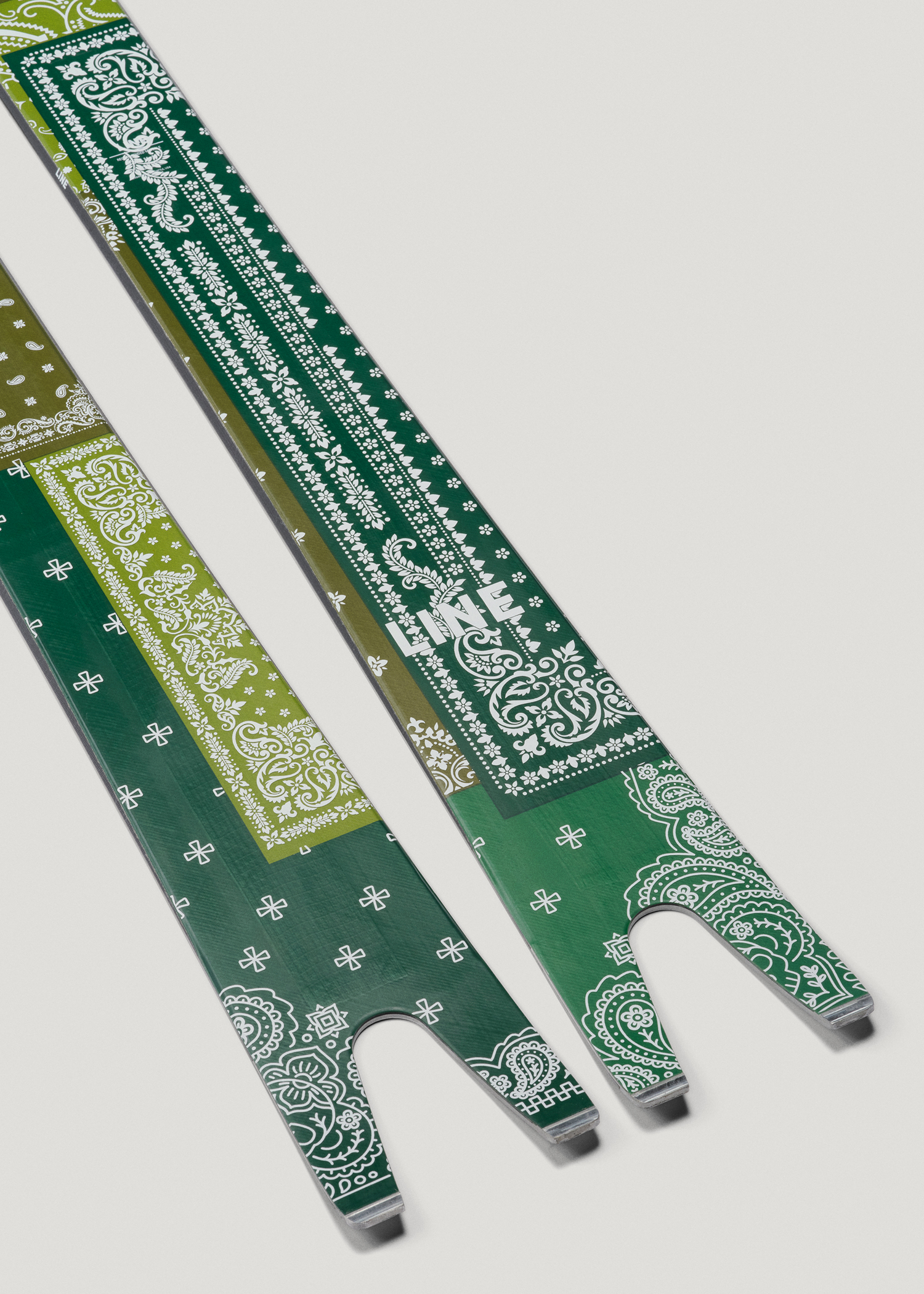 18-19 LINE sakana 174cm＋G3 Line Skis Sakana Skis 2026 | evo