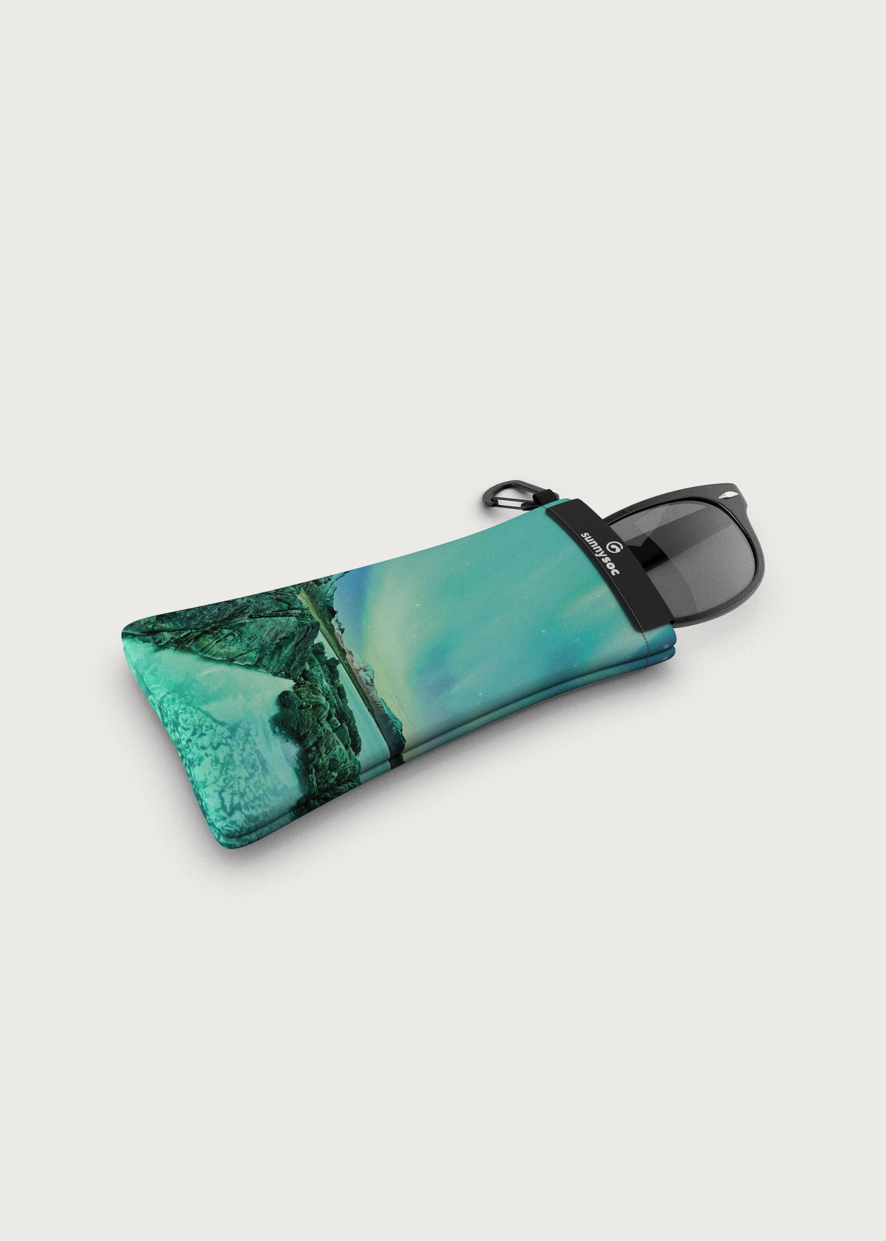 Image - 2 - Sunnysoc Arctic Glow Sunglasses Case