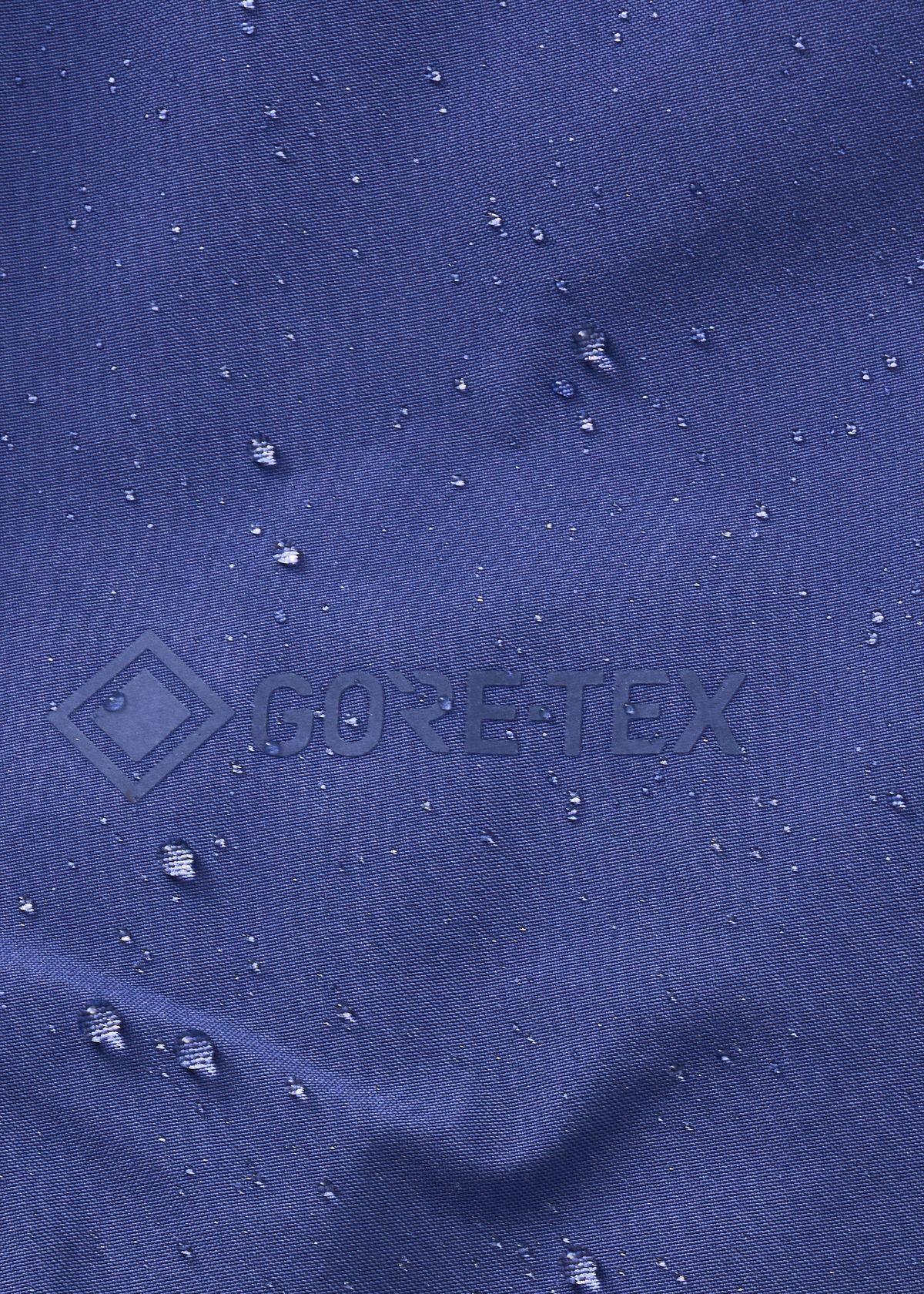 GORE-TEX 3-layer expanded polyethylene (ePE) waterproof protection