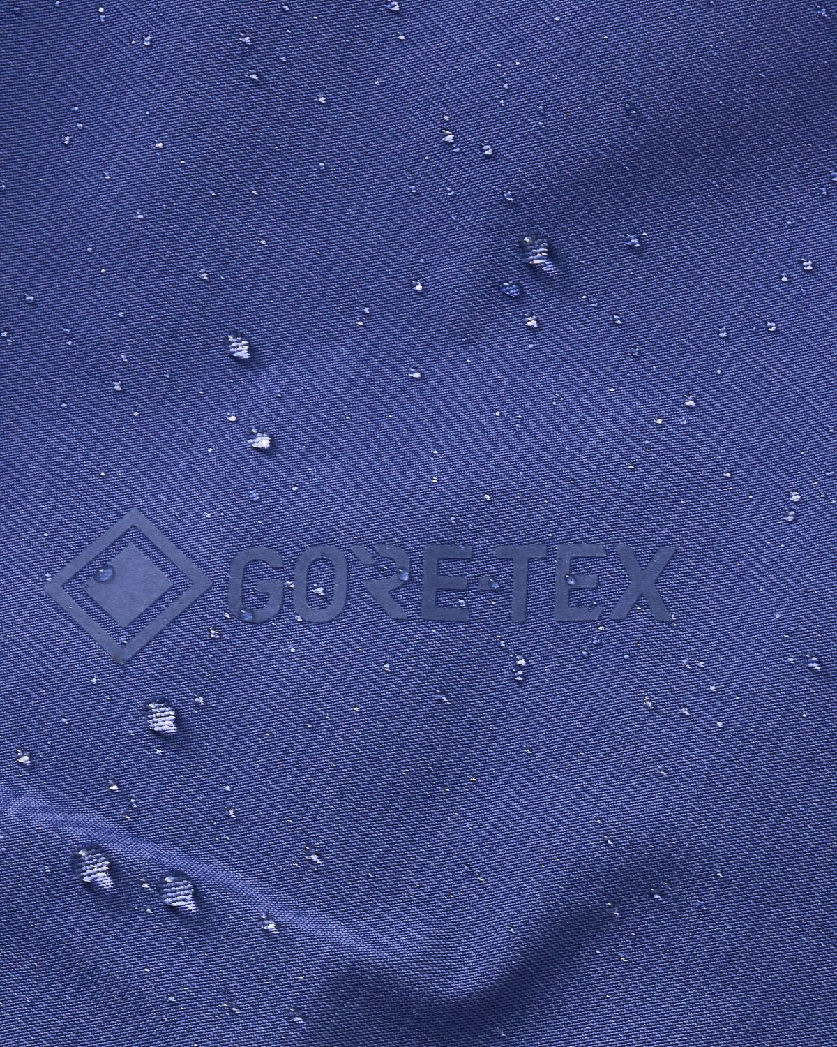 GORE-TEX 3-layer expanded polyethylene (ePE) waterproof protection