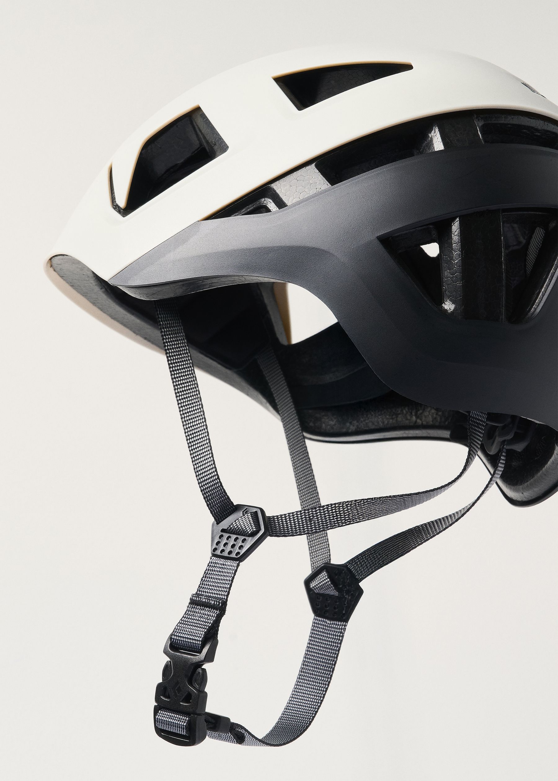 Image - 2 - Capitan E Helmet