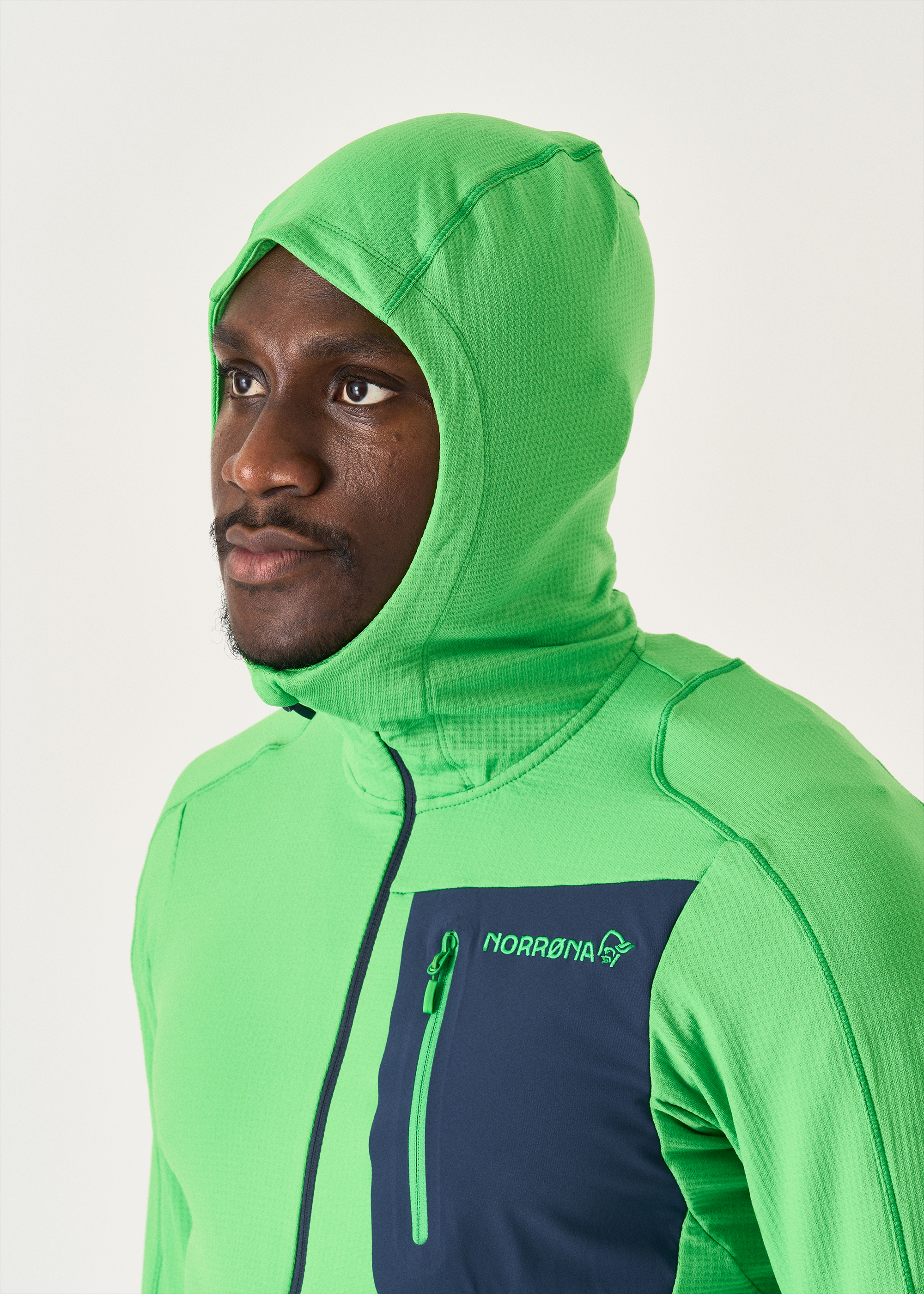 登山用品 Norrona polartec power shield jacket L Norrona y Polartec presentan la chaqueta