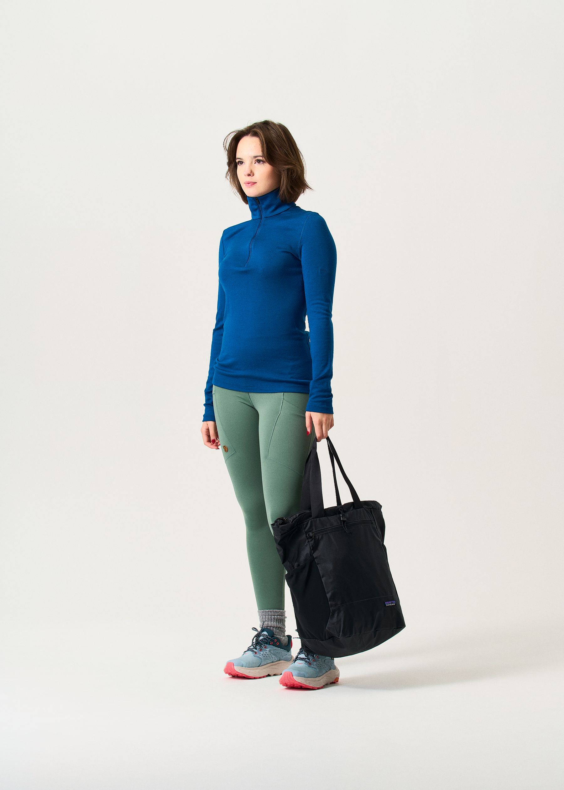 Image - 2 - Ultralight Black Hole Tote Pack