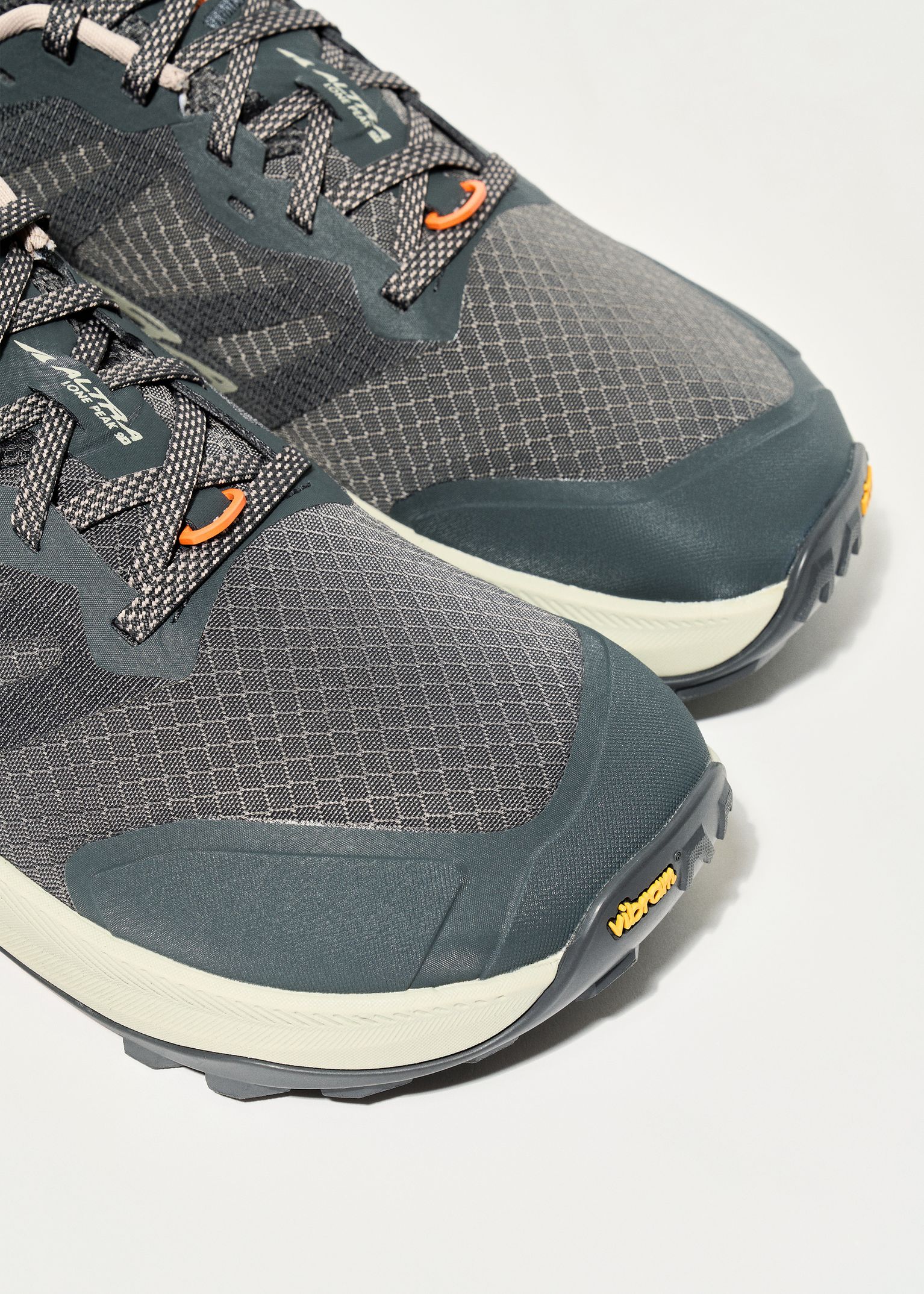 Roomy toe box 