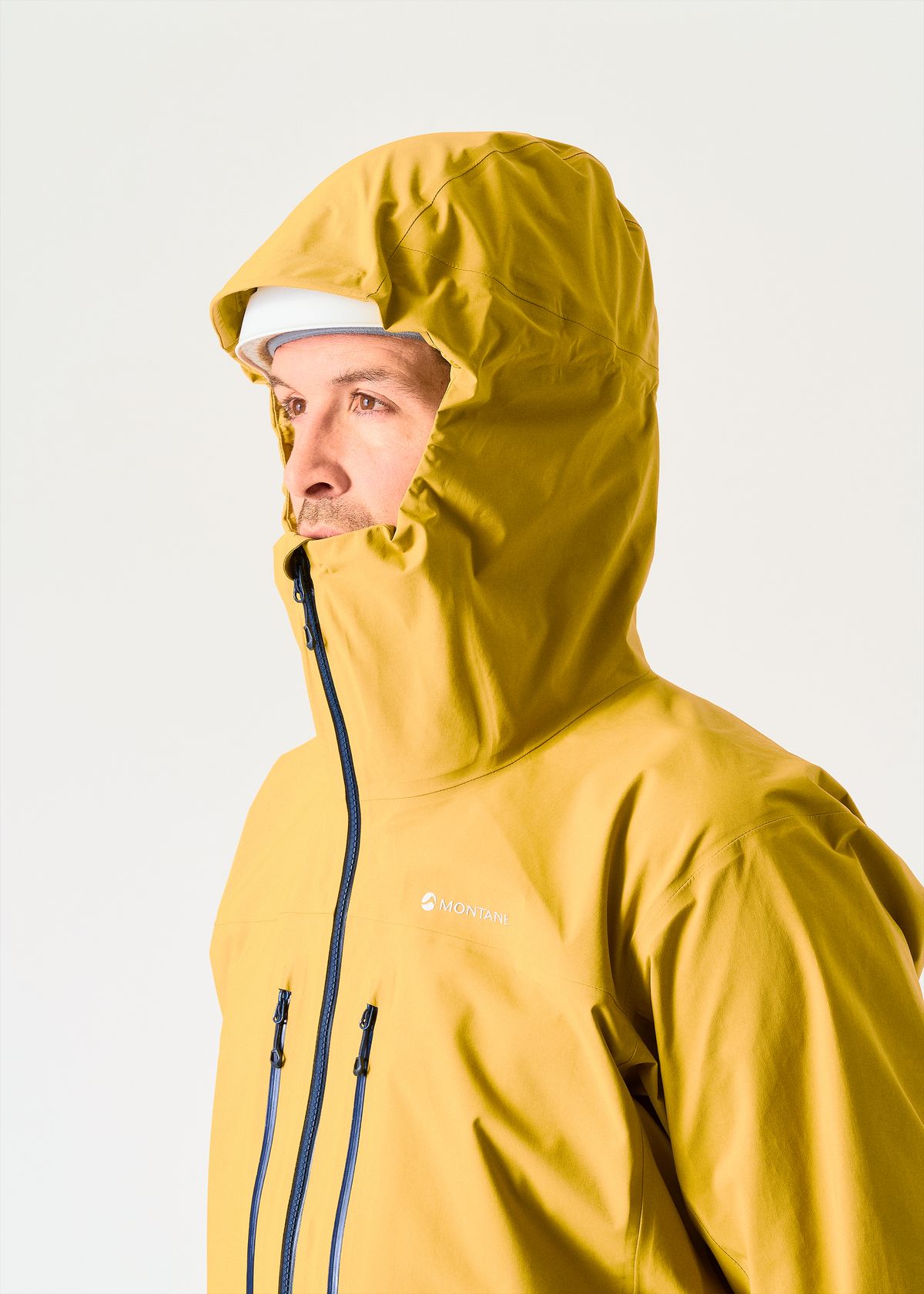 Helmet compatible Pivot 3 hood