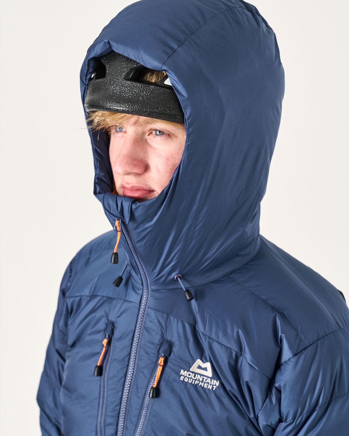 Helmet compatible Mountain hood