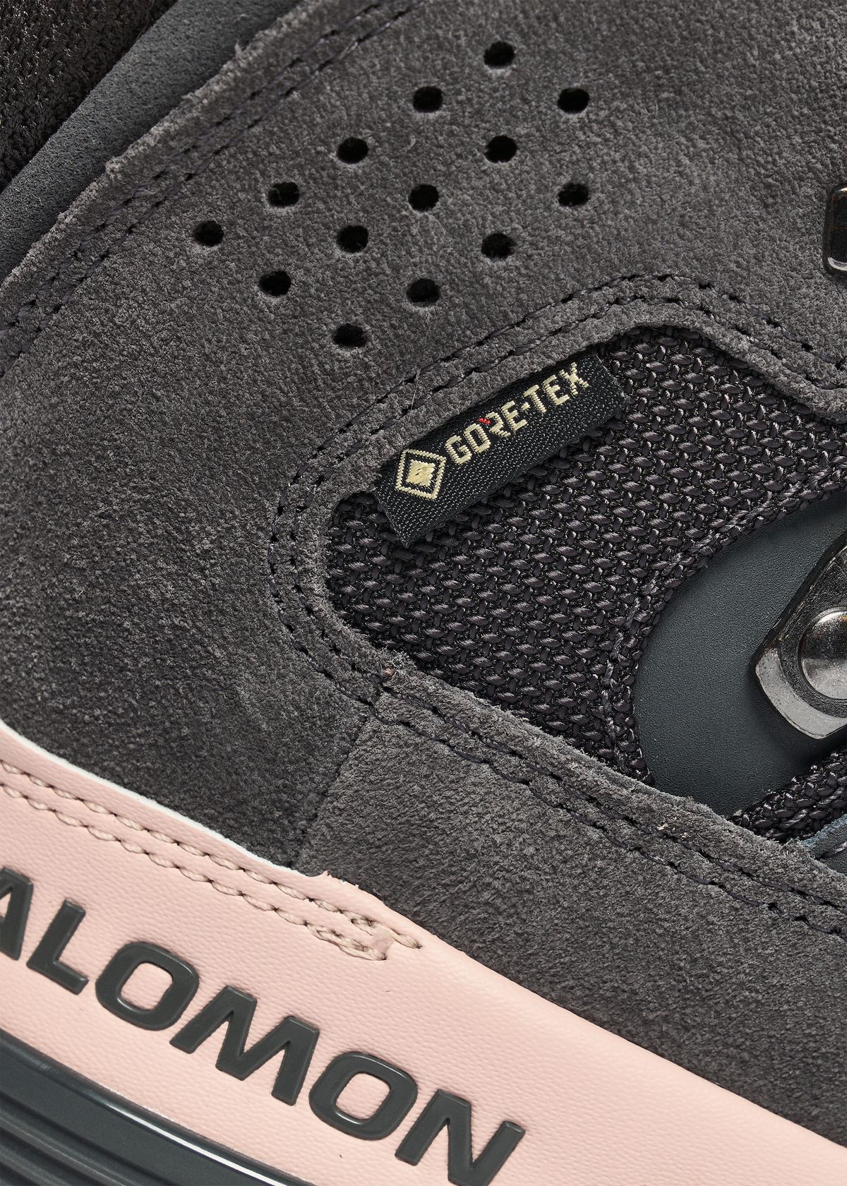 GORE-TEX waterproof protection