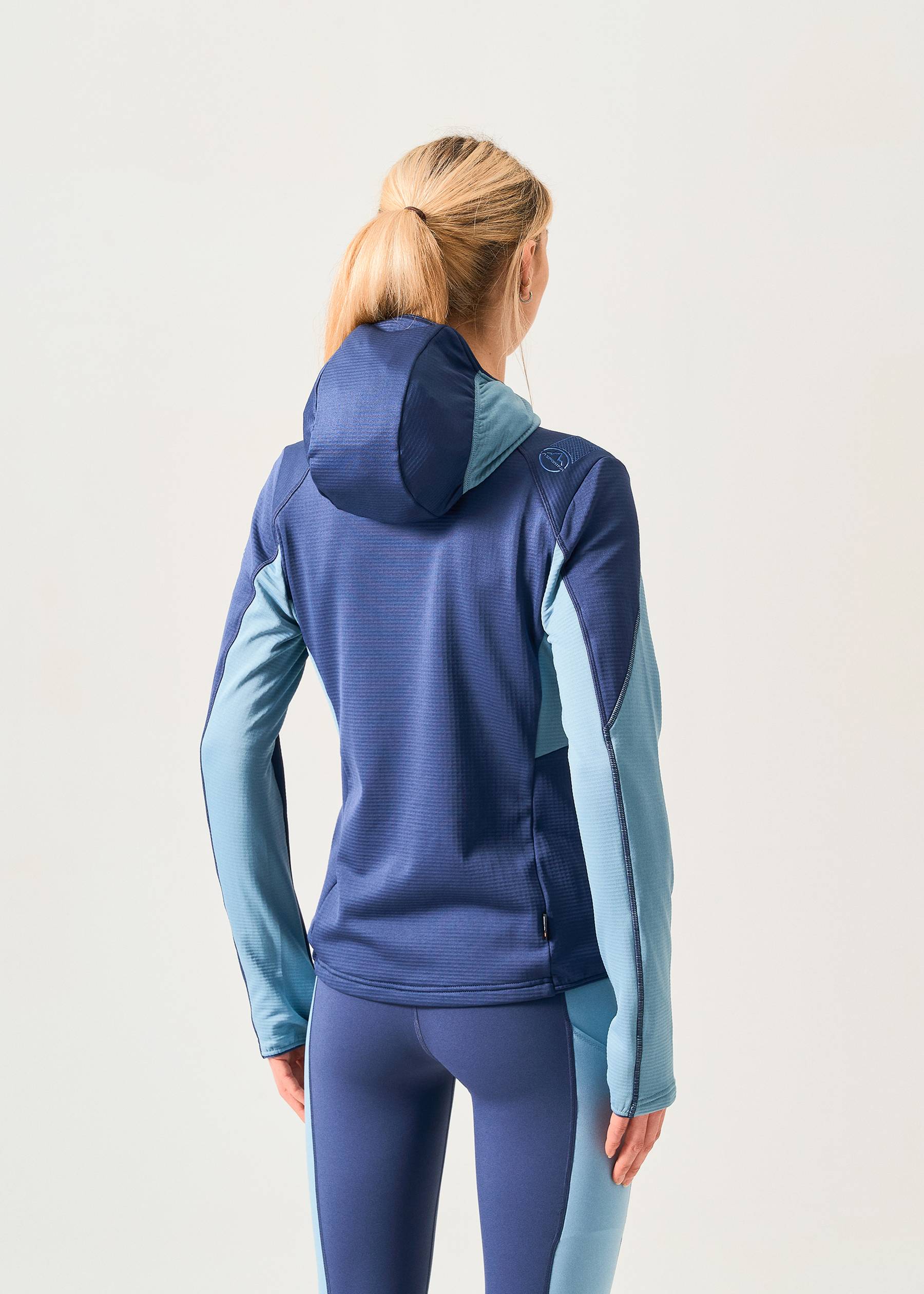 Image - 3 - Chill Thermal Hoody