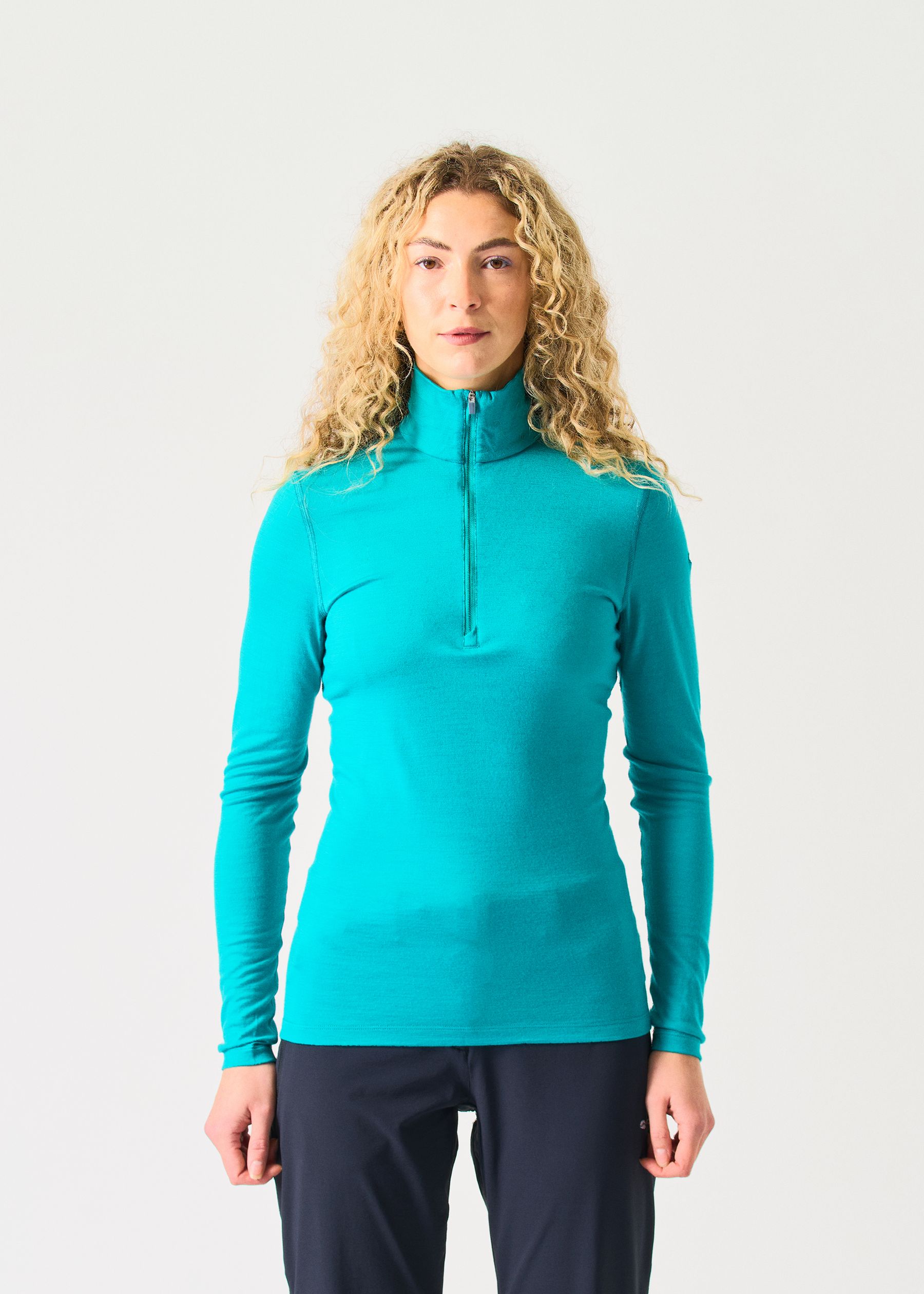 Image - 1 - Bodyfit 200 Oasis Long Sleeved Half Zip