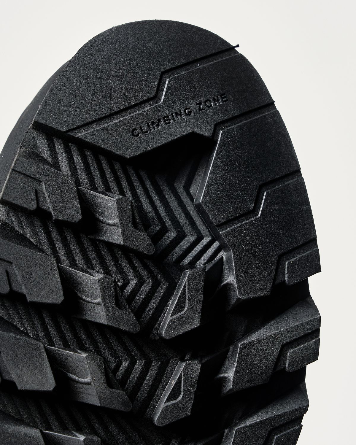 Climbing zone at toe