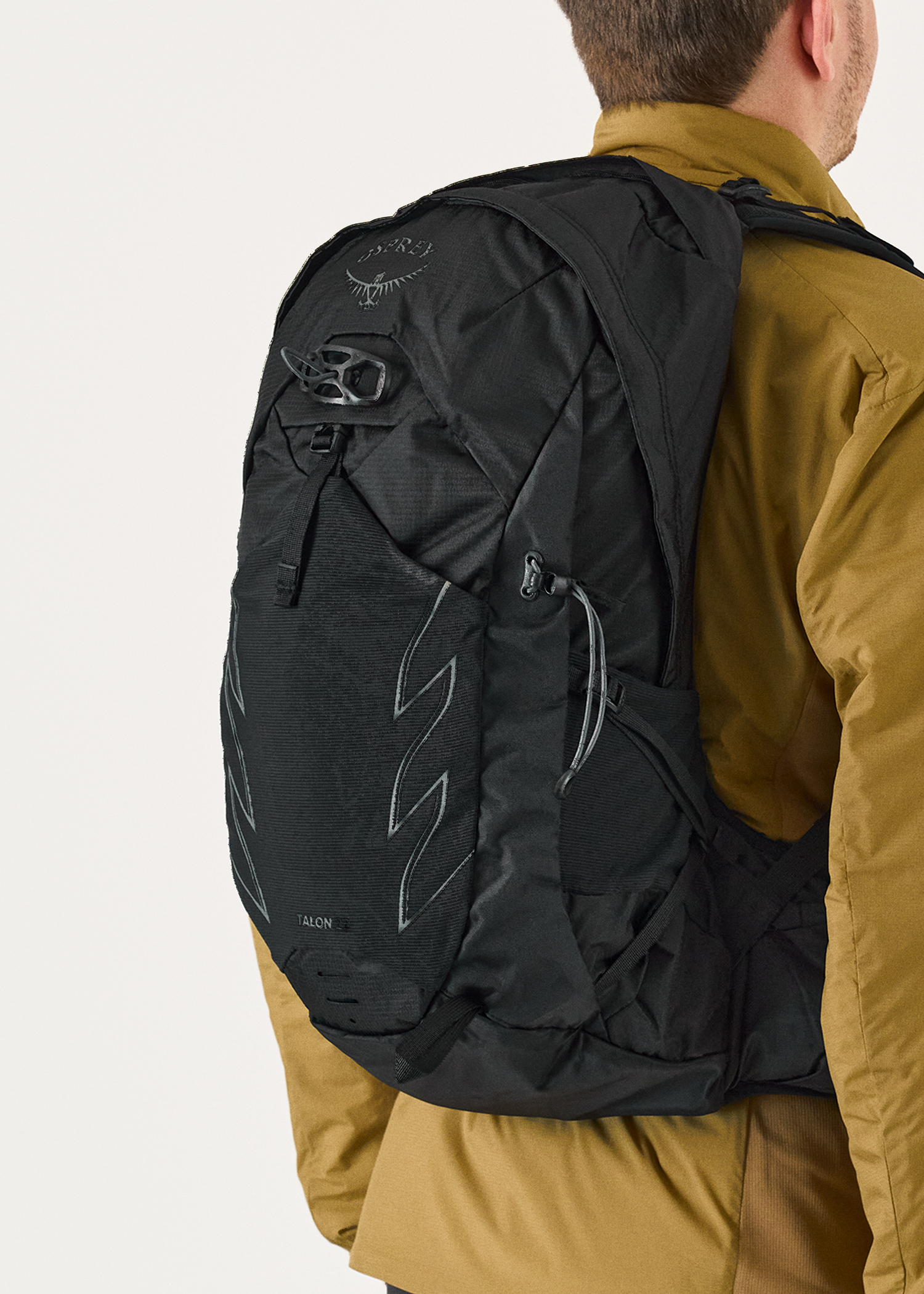 292017901_model_ellisbrigham_0