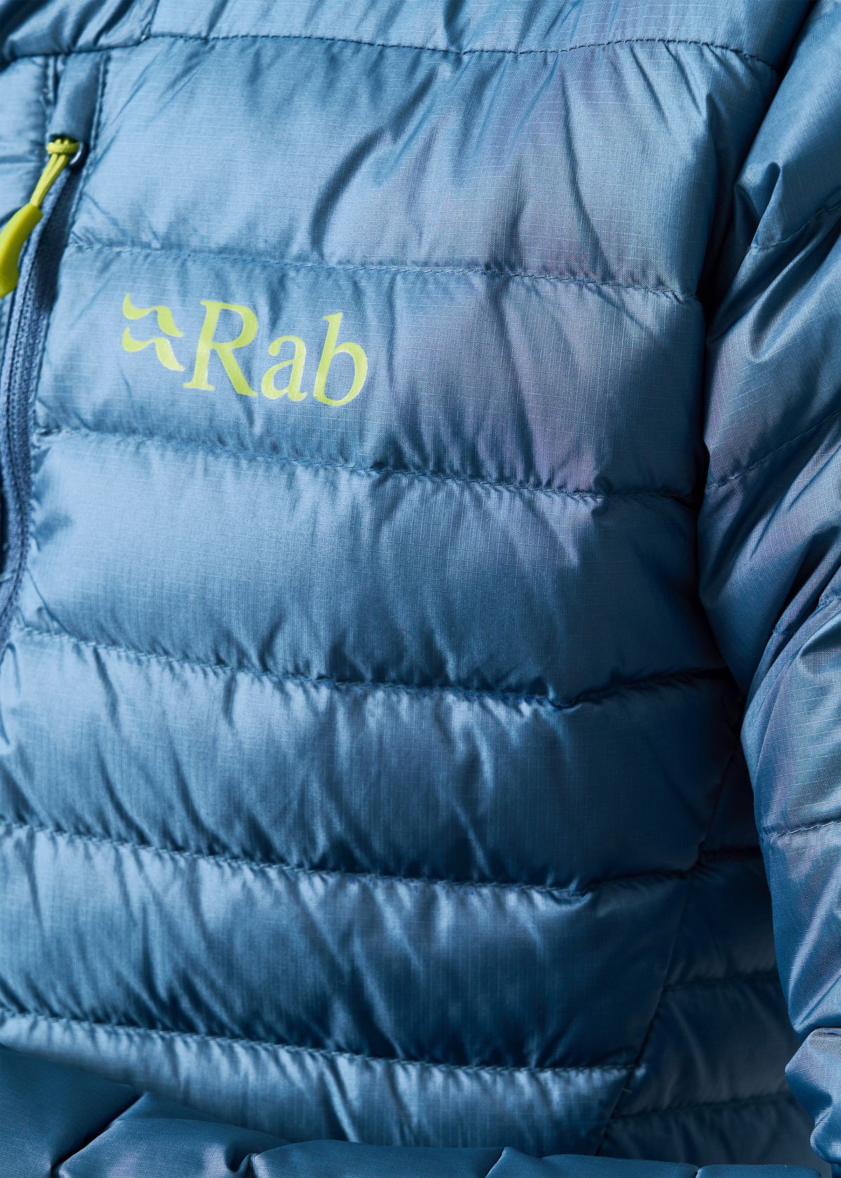 700 fill hydrophobic down insulation