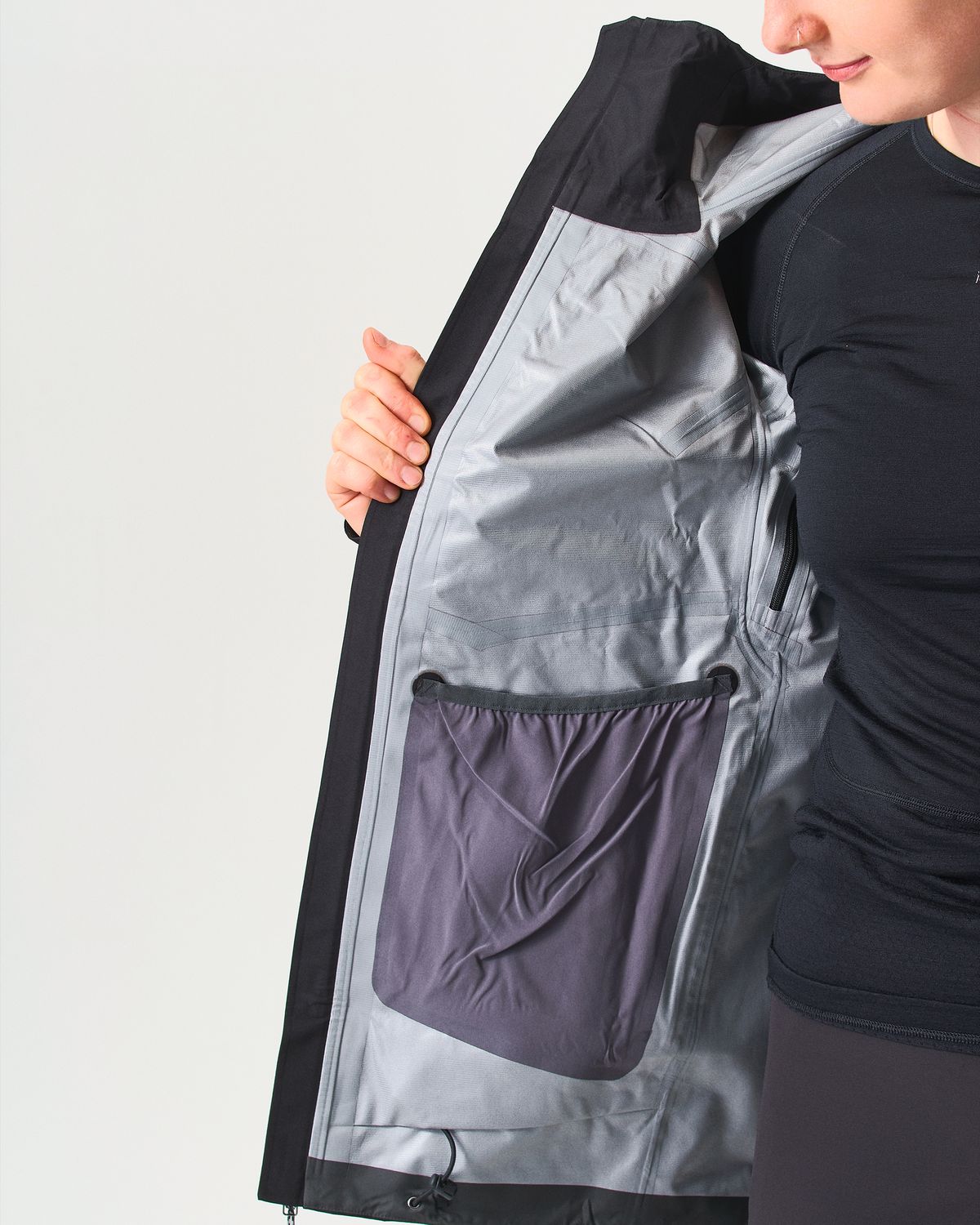 Internal drop pocket