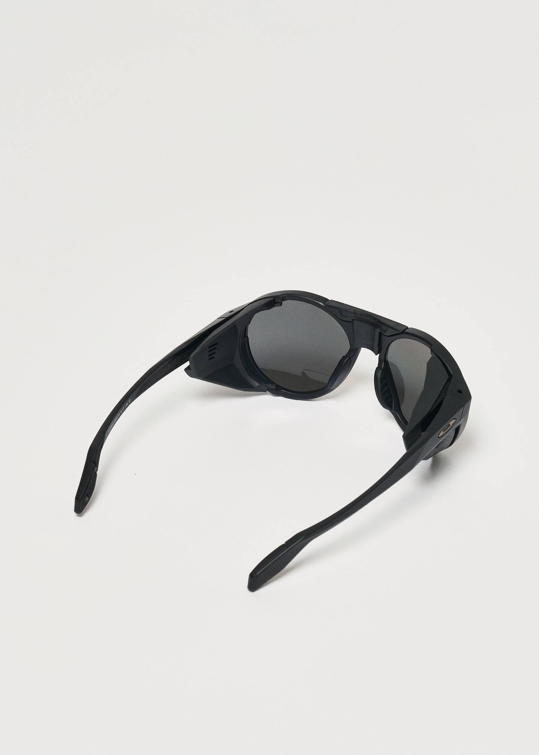Image - 2 - Clifden Matte Black / Prizm Black Polarised Sunglasses