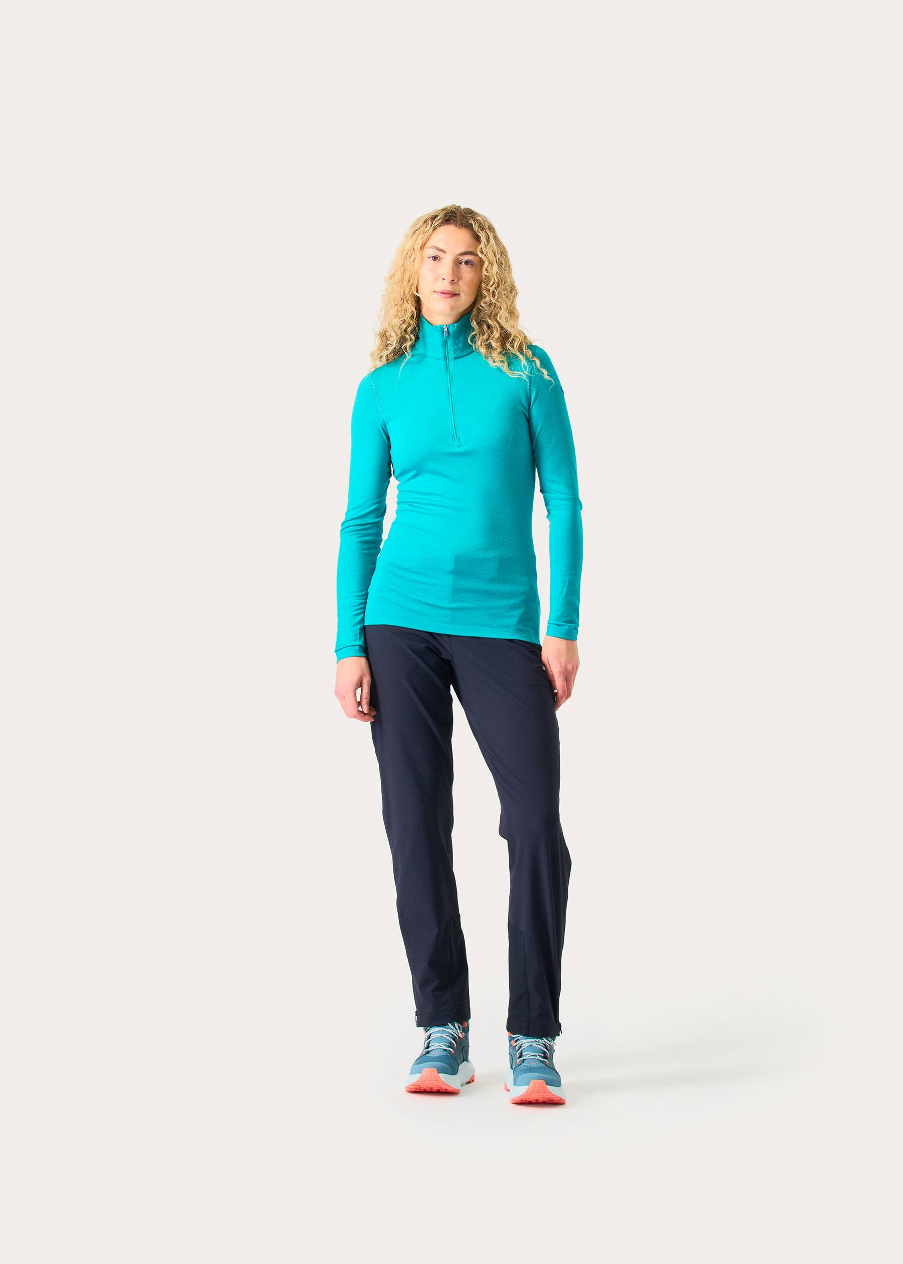 Image - 2 - Bodyfit 200 Oasis Long Sleeved Half Zip