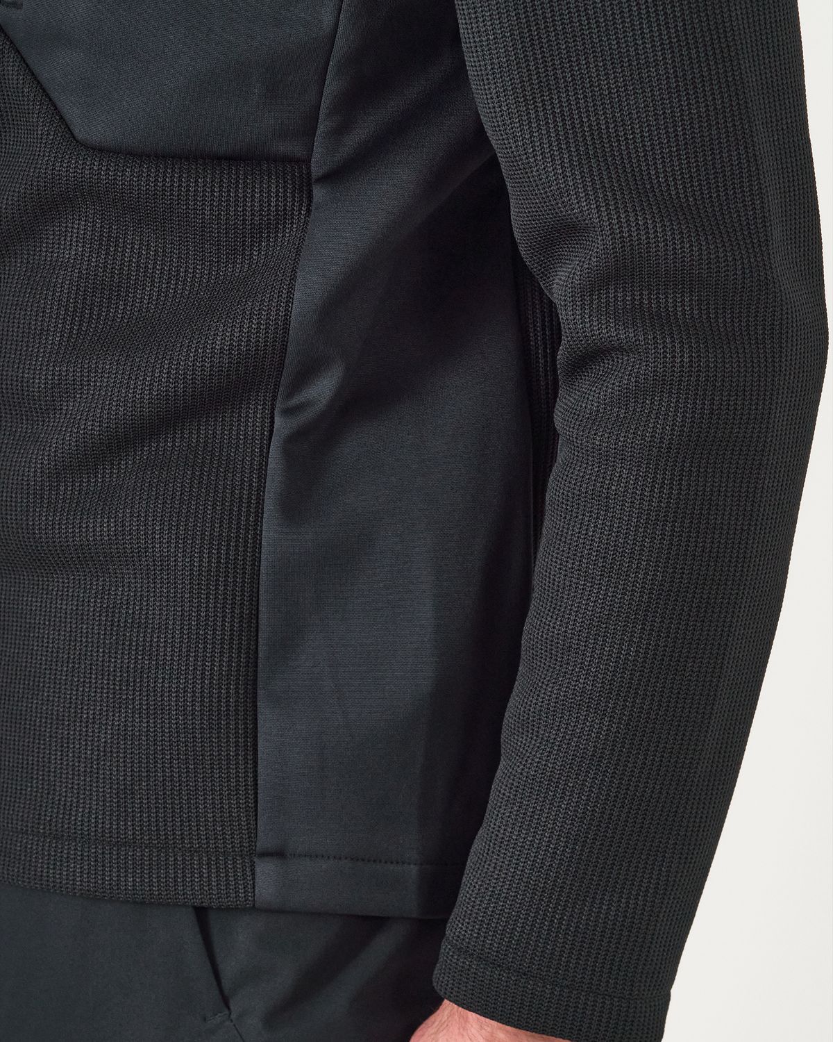 Bonded sweater-knit polyester fleece