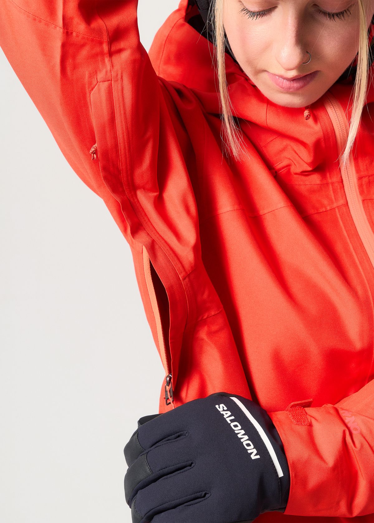 Underarm venting zips