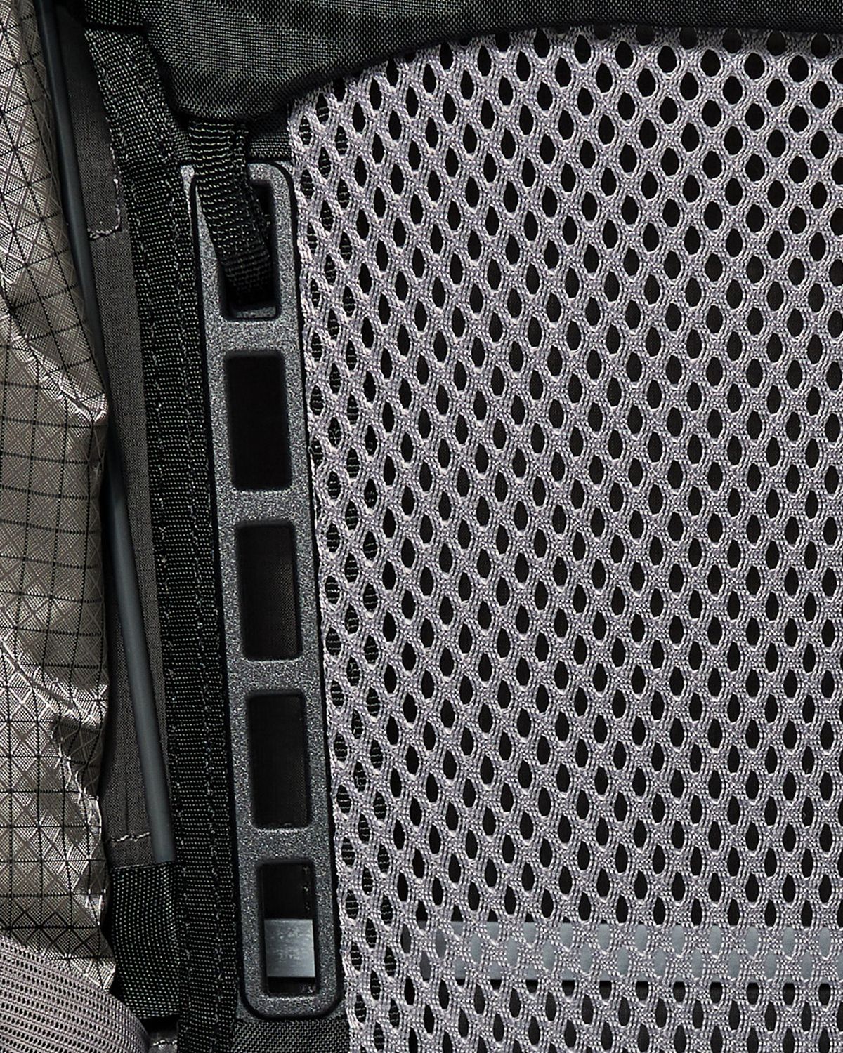 Adjustable torso length