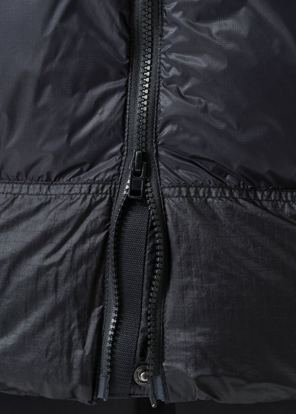 Two-way front zip