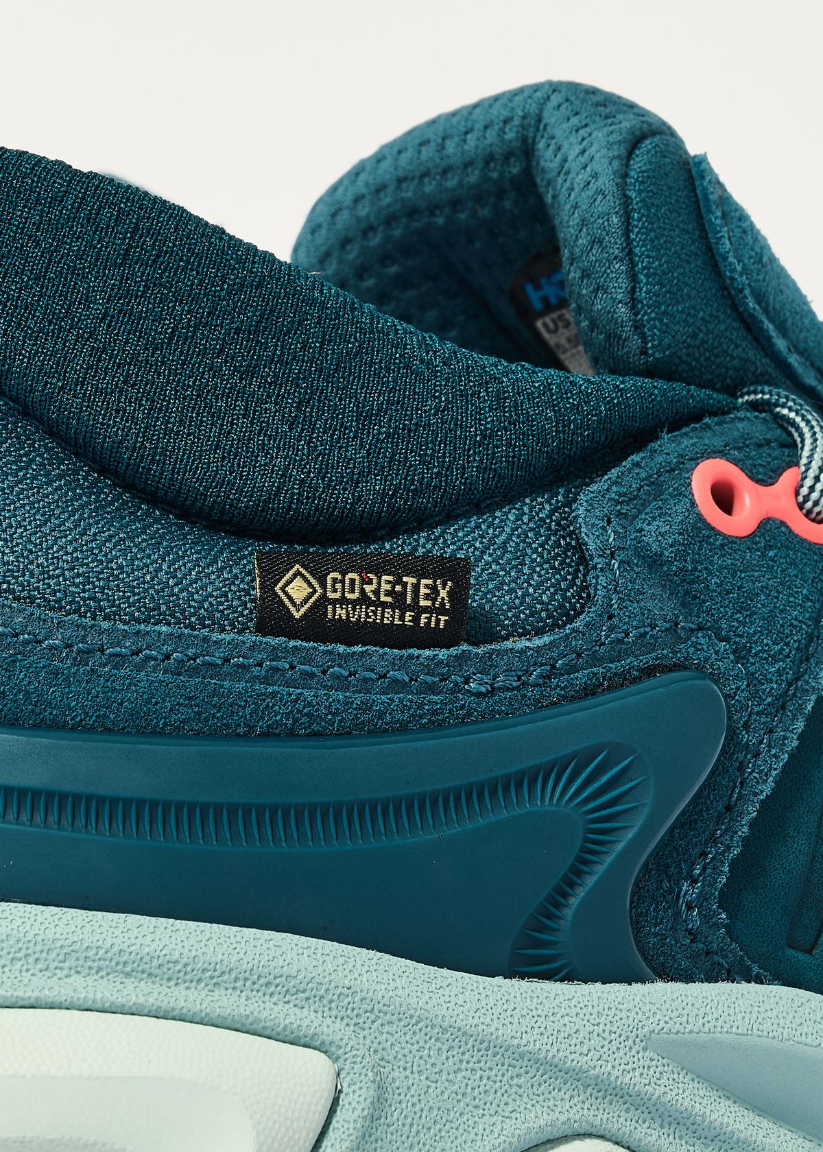 GORE-TEX Invisible Fit waterproof protection