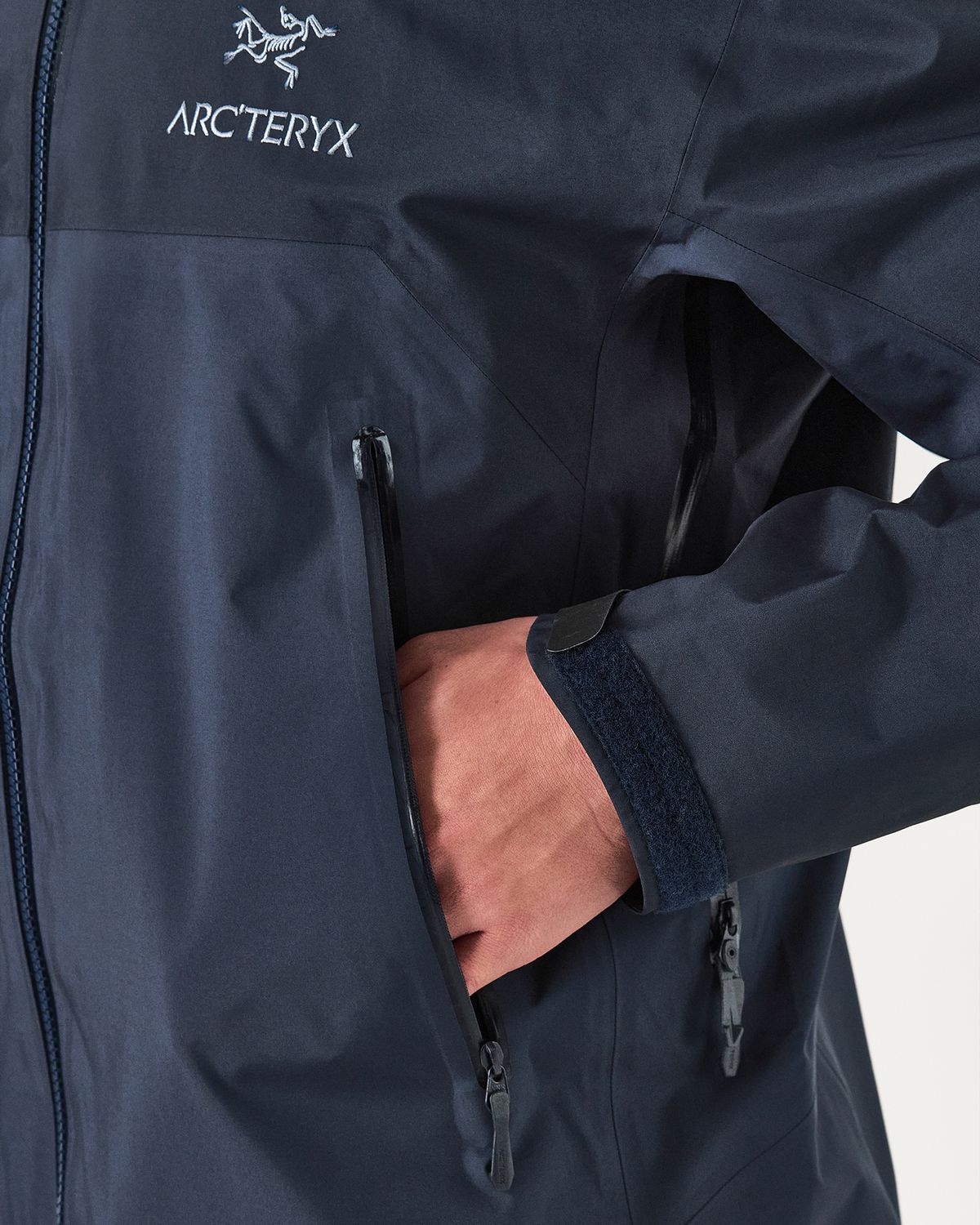 Zipped hand pockets with WaterTight zips