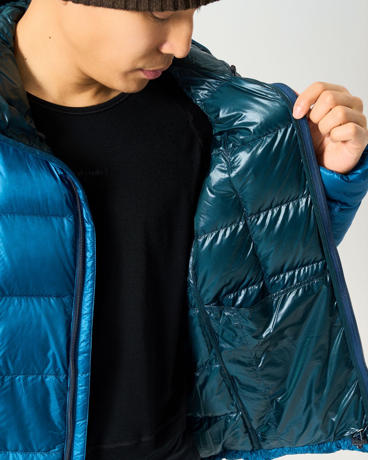 Internal drop pockets