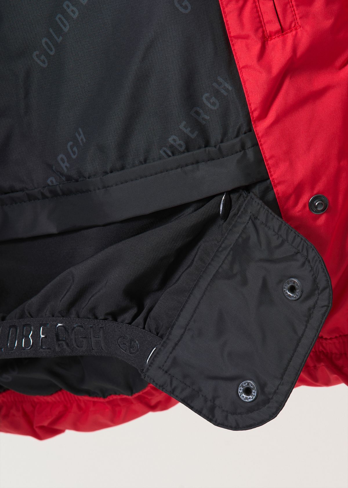 Removable snow skirt 