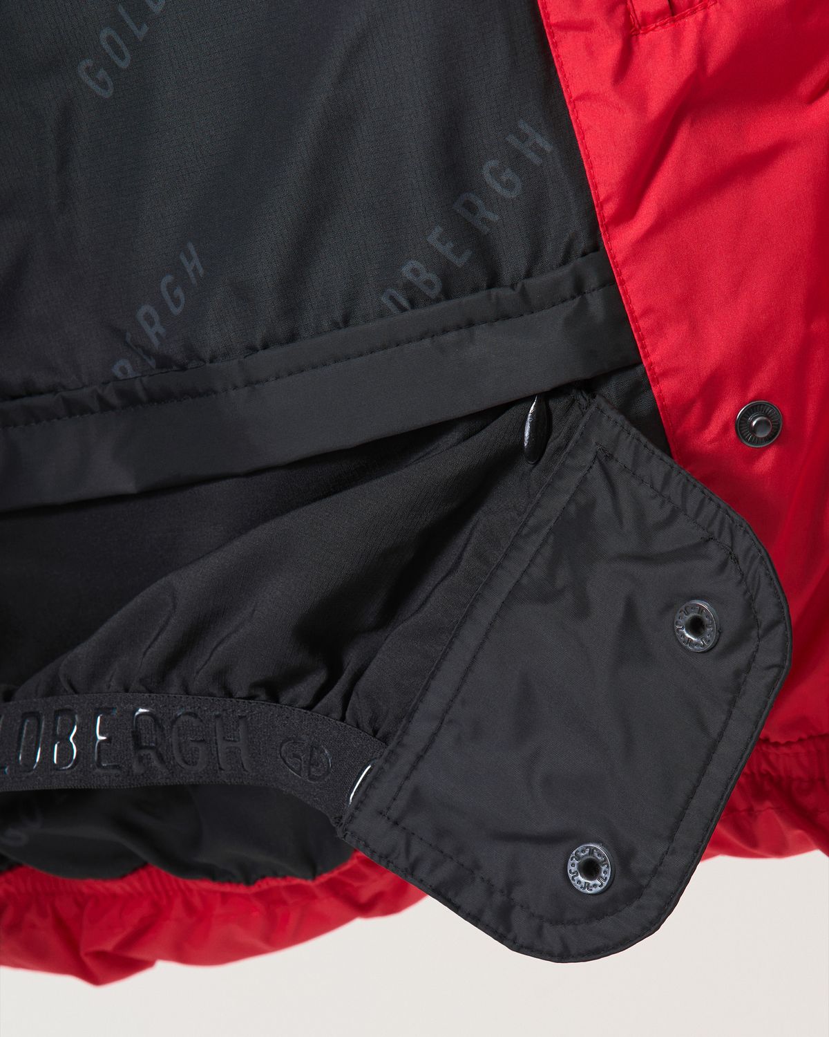 Removable snow skirt 