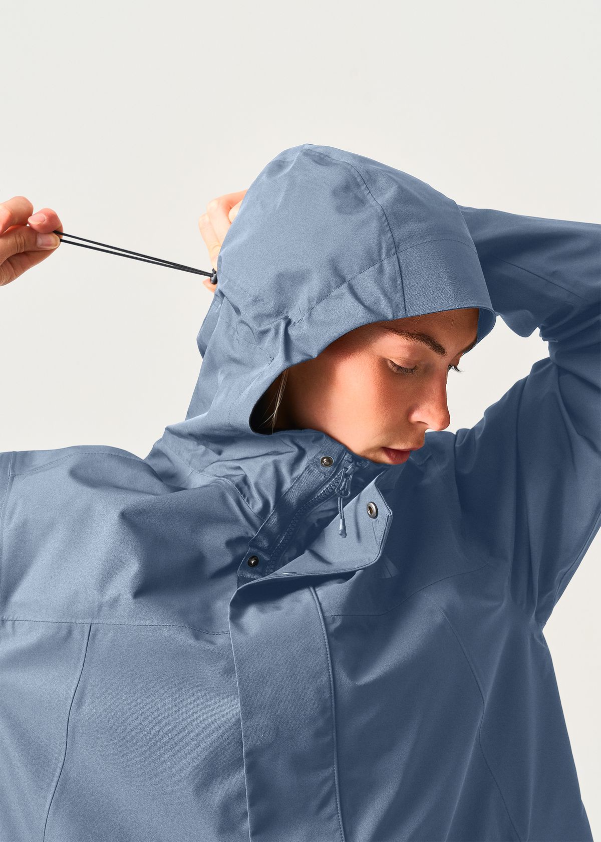 Adjustable hood
