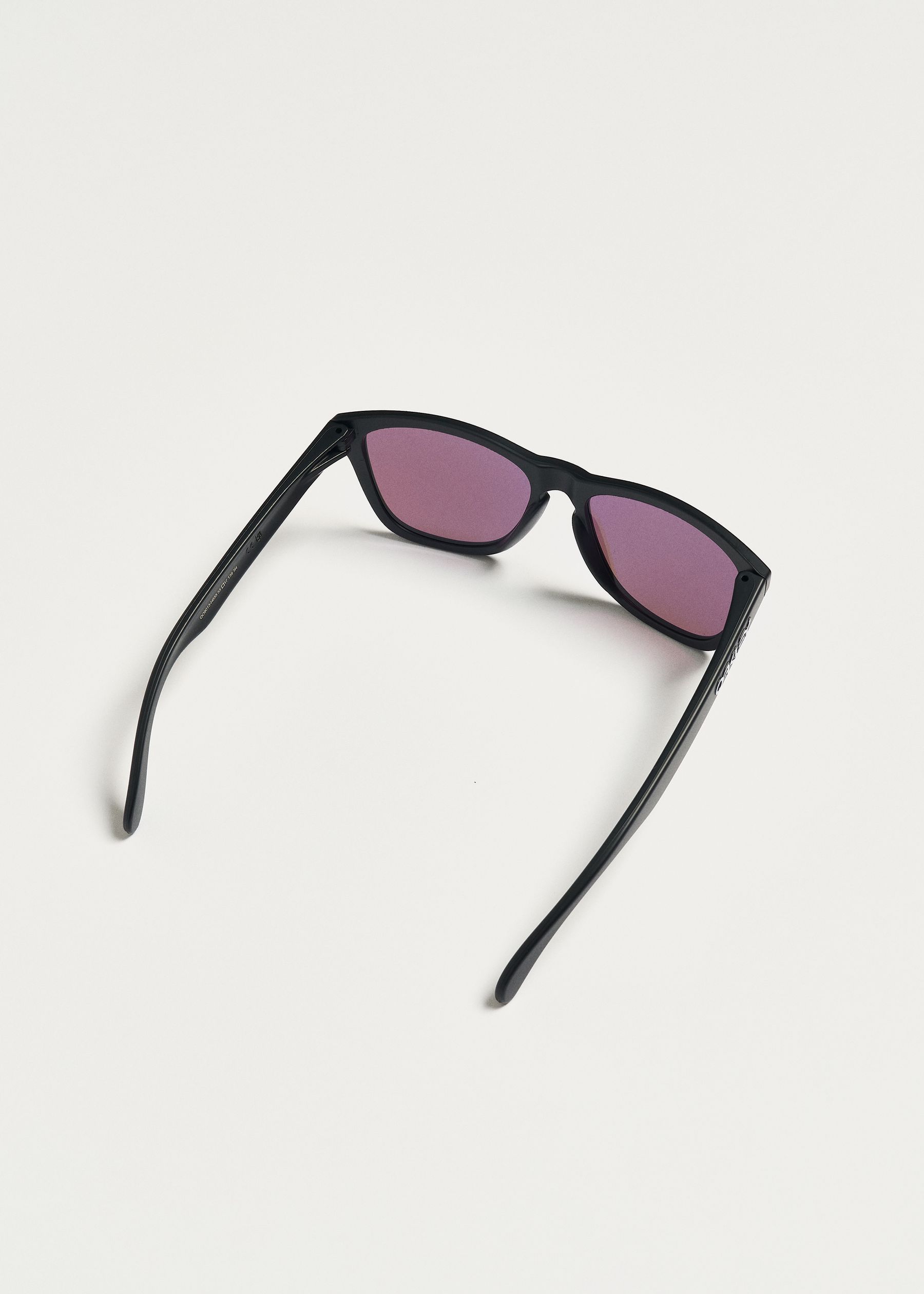 Oakley Frogskins Matte Black / Prizm Violet Sunglasses