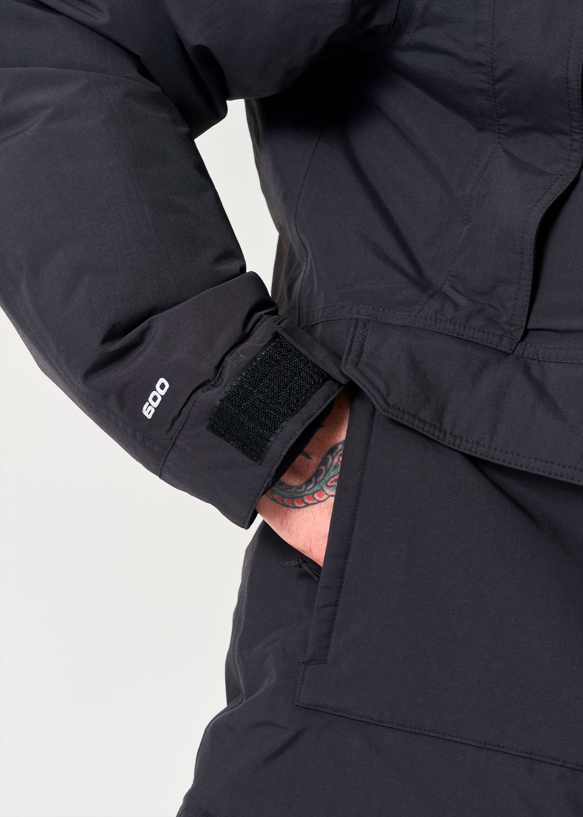 Dual entry hand pockets