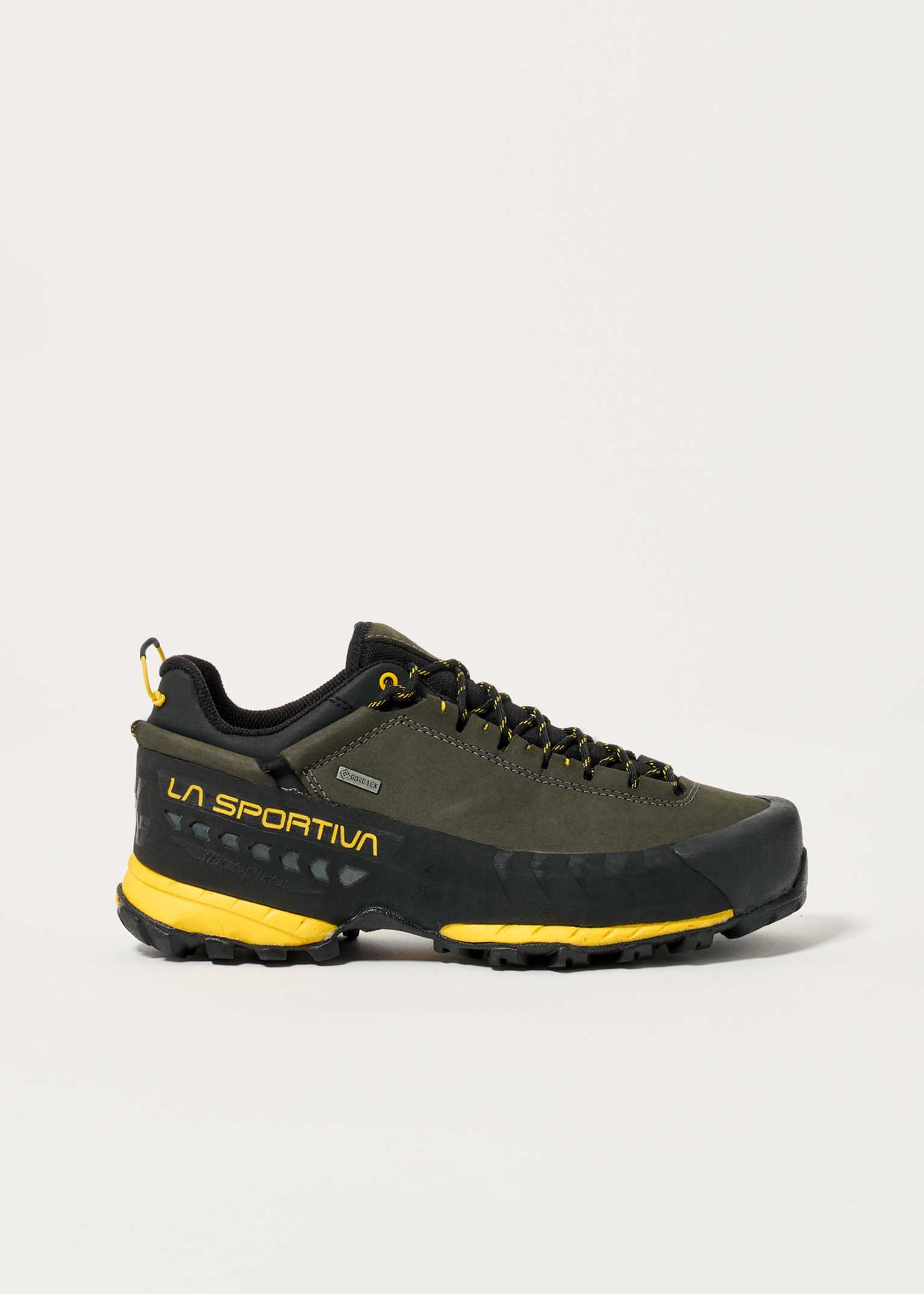 LA SPORTIVA - 【LA SPORTIVA】TX5 LOW GTX® La Sportiva TX5 Low GTX Review | TGO Magazine