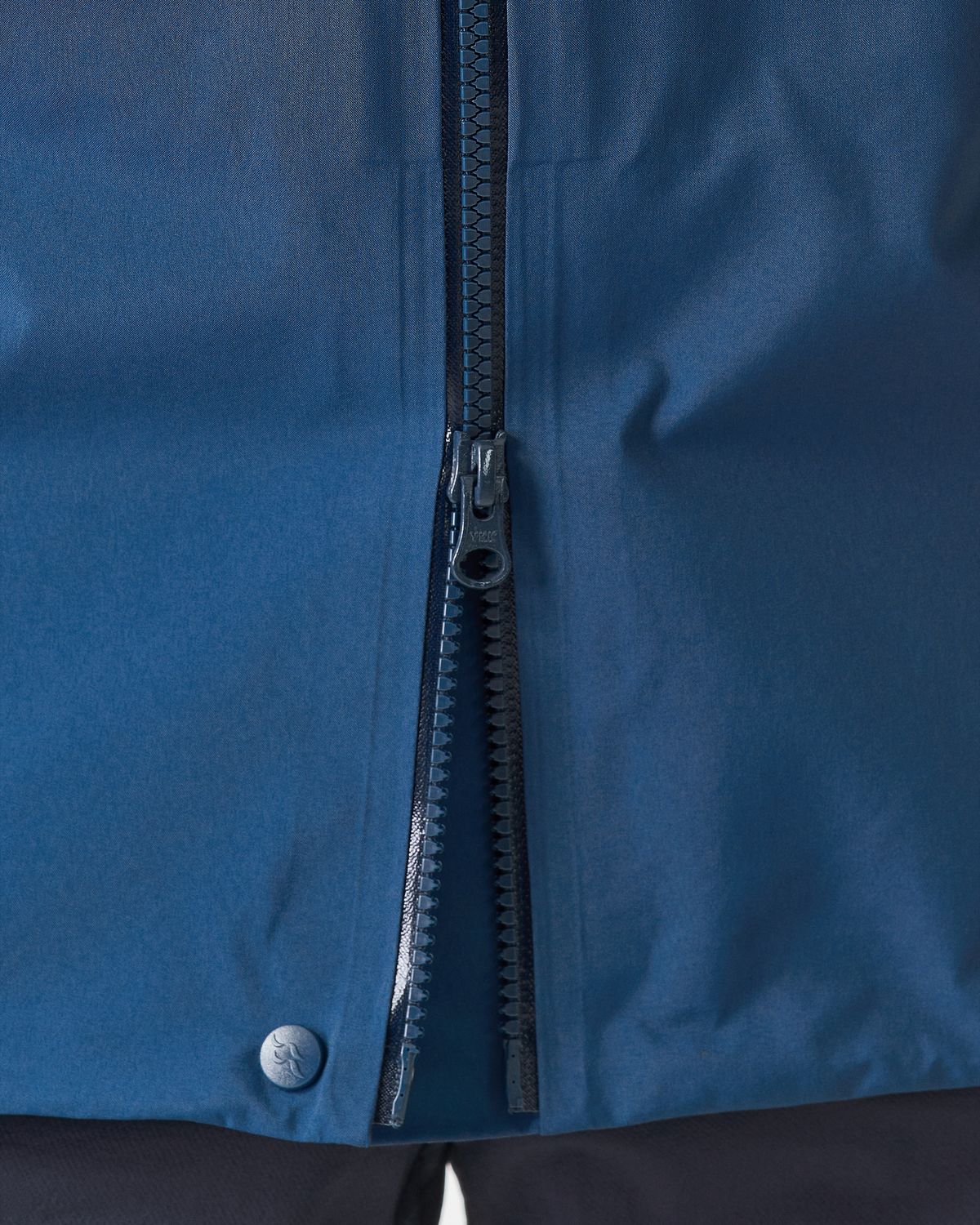 Two-way front zip