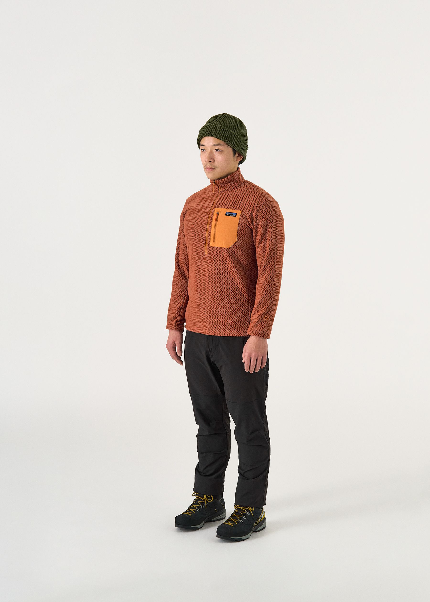 Image - 2 - R1 Air Zip Neck