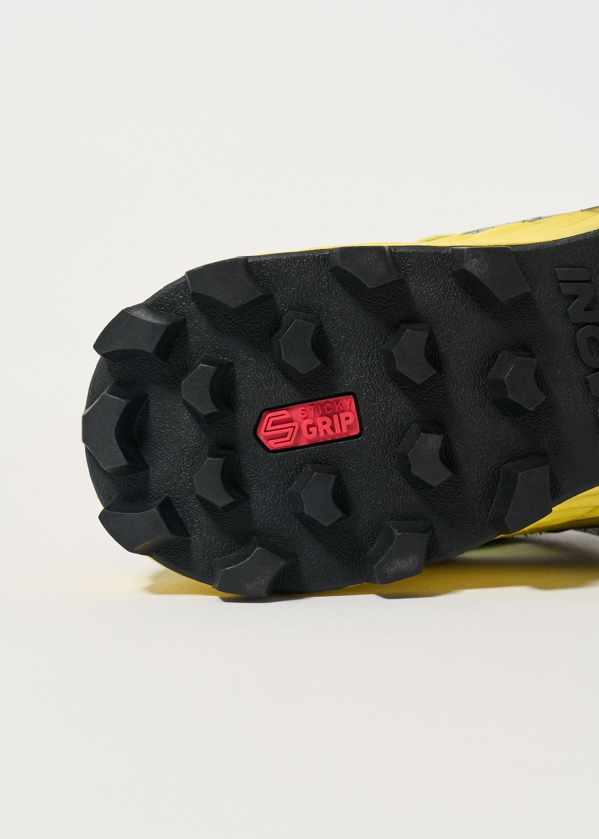 StickyGrip outsole with 8mm lugs