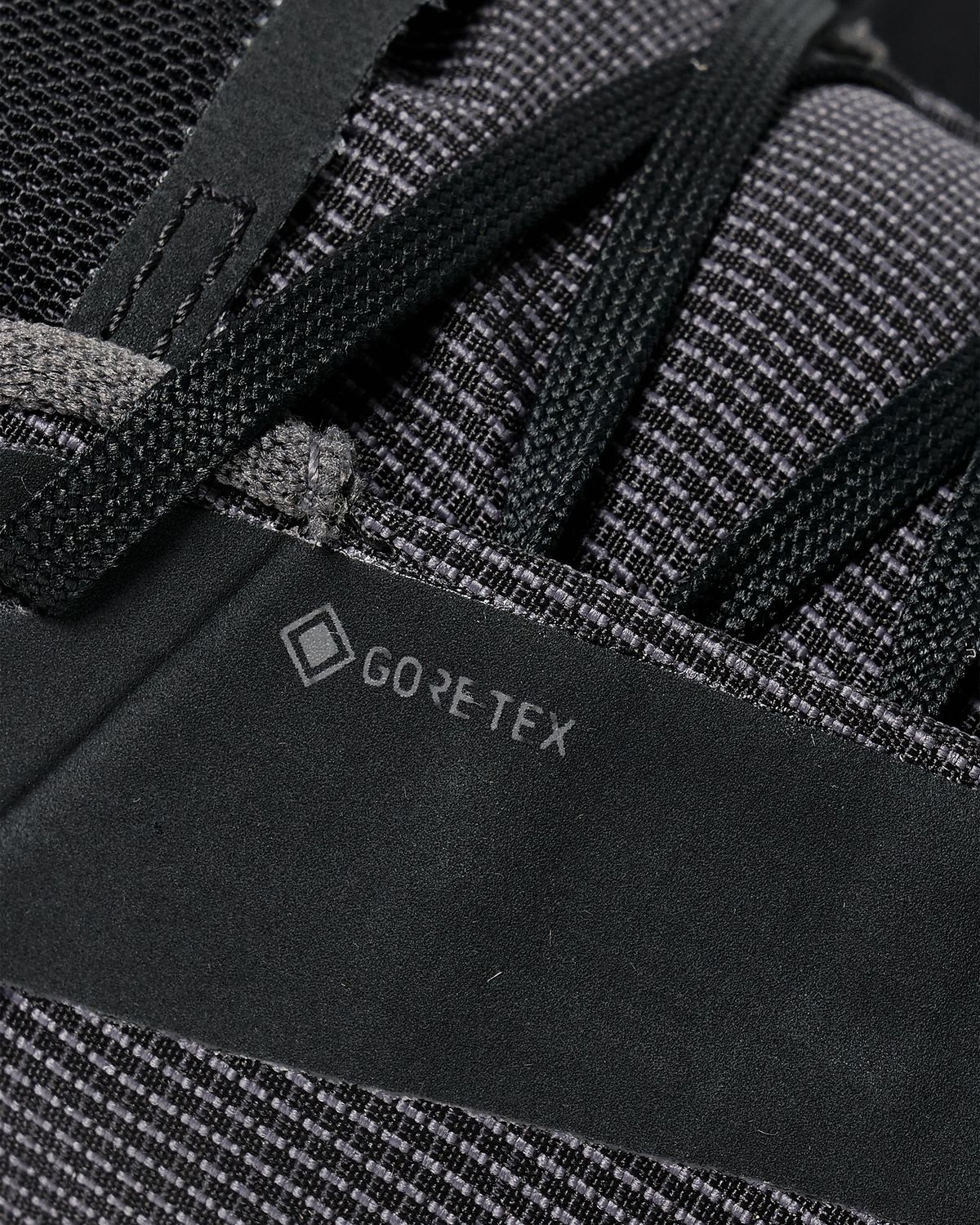 GORE-TEX Invisible Fit waterproof protection