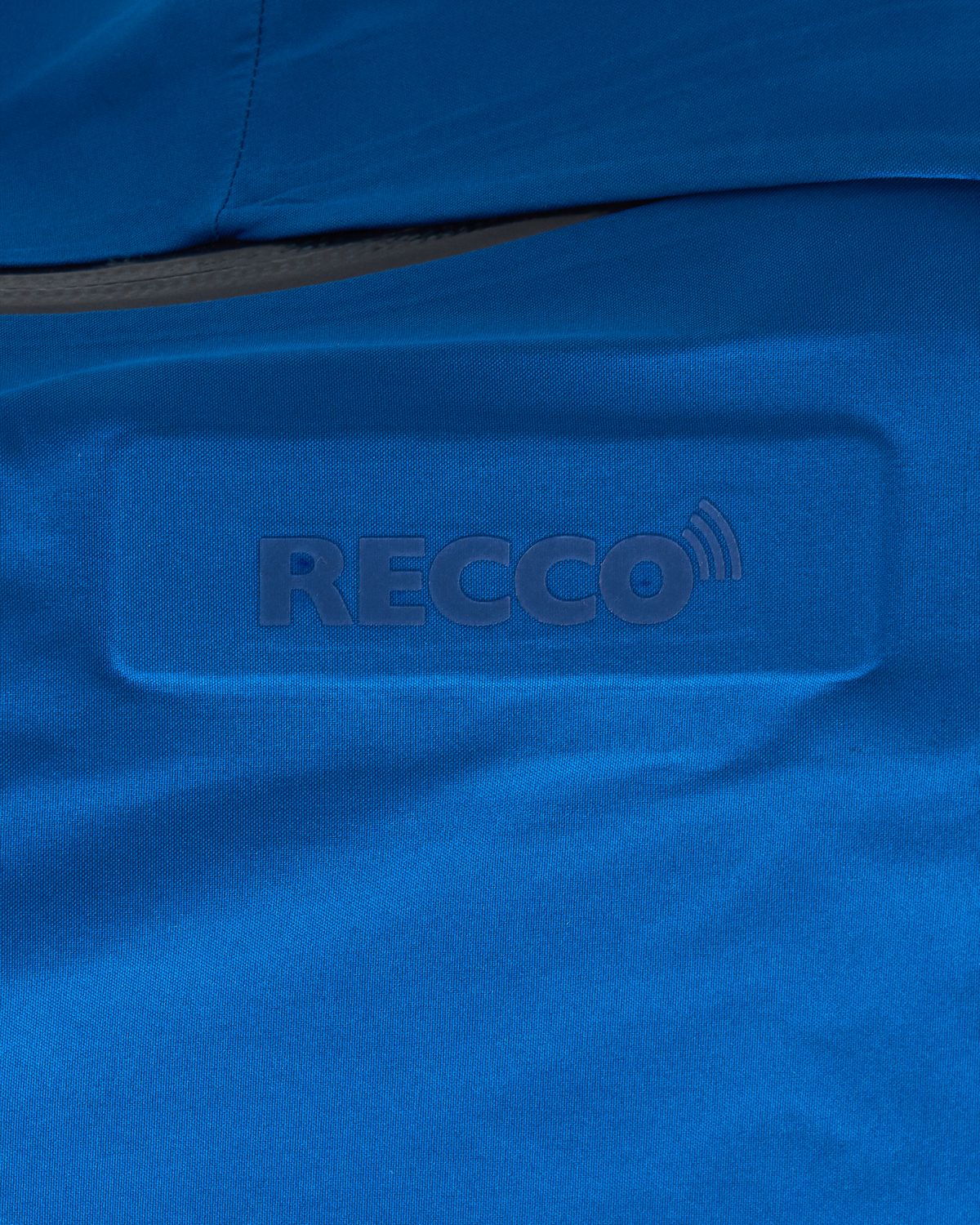  Embedded RECCO reflector 