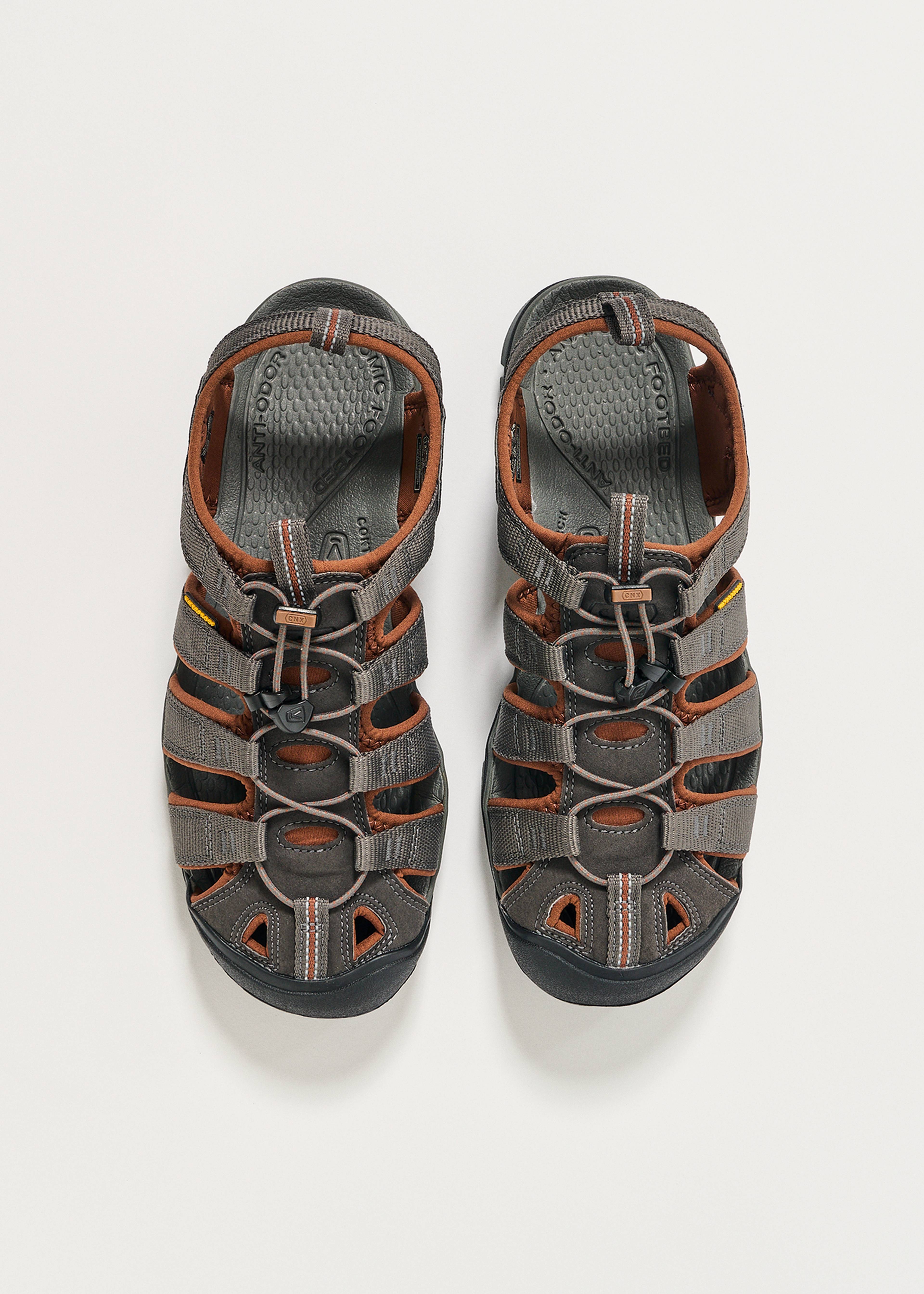 Keen Clearwater CNX lchtgewcht watersandalen voor heren - Vergeljk