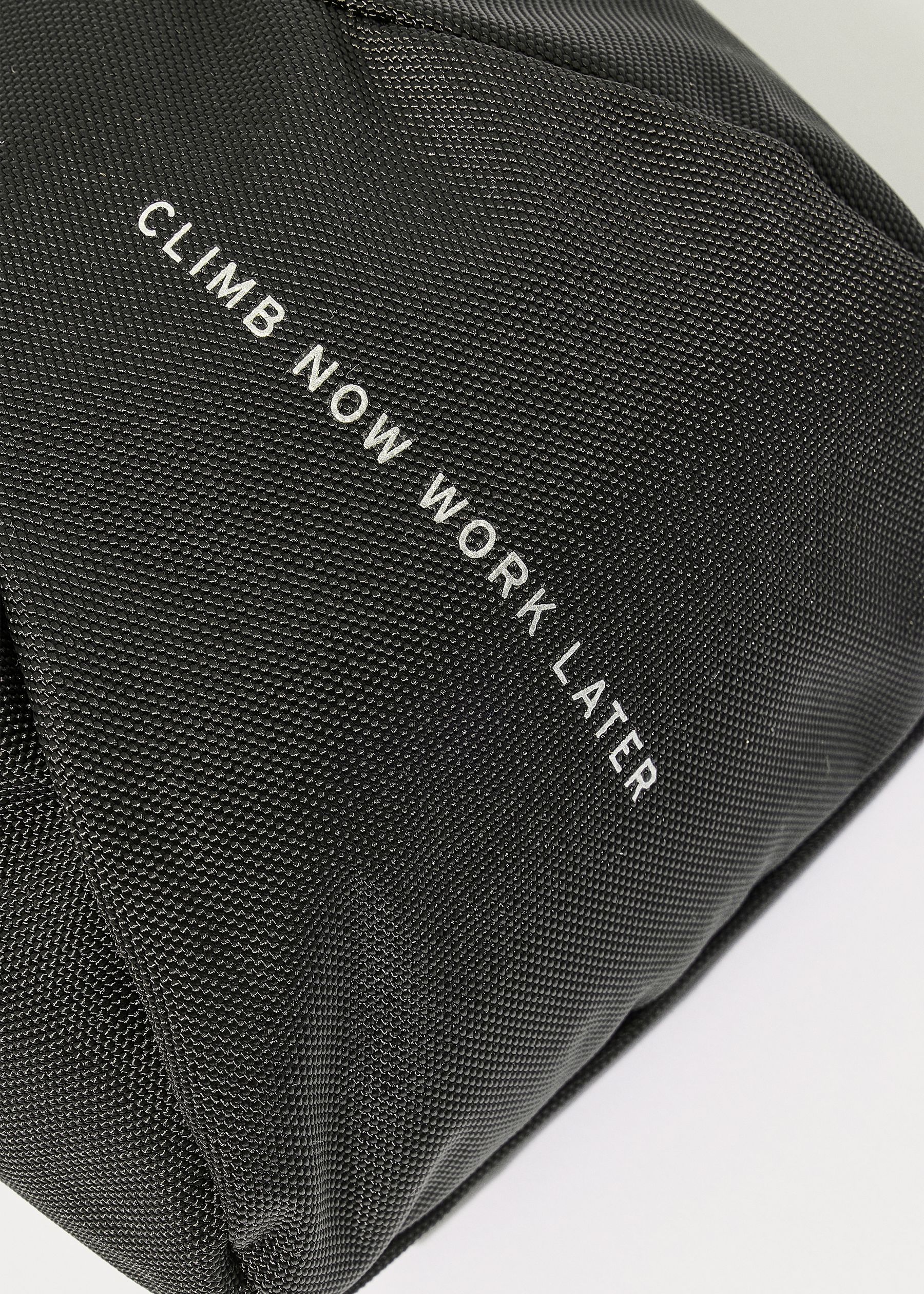 Image - 3 - Traction Chalk Bag