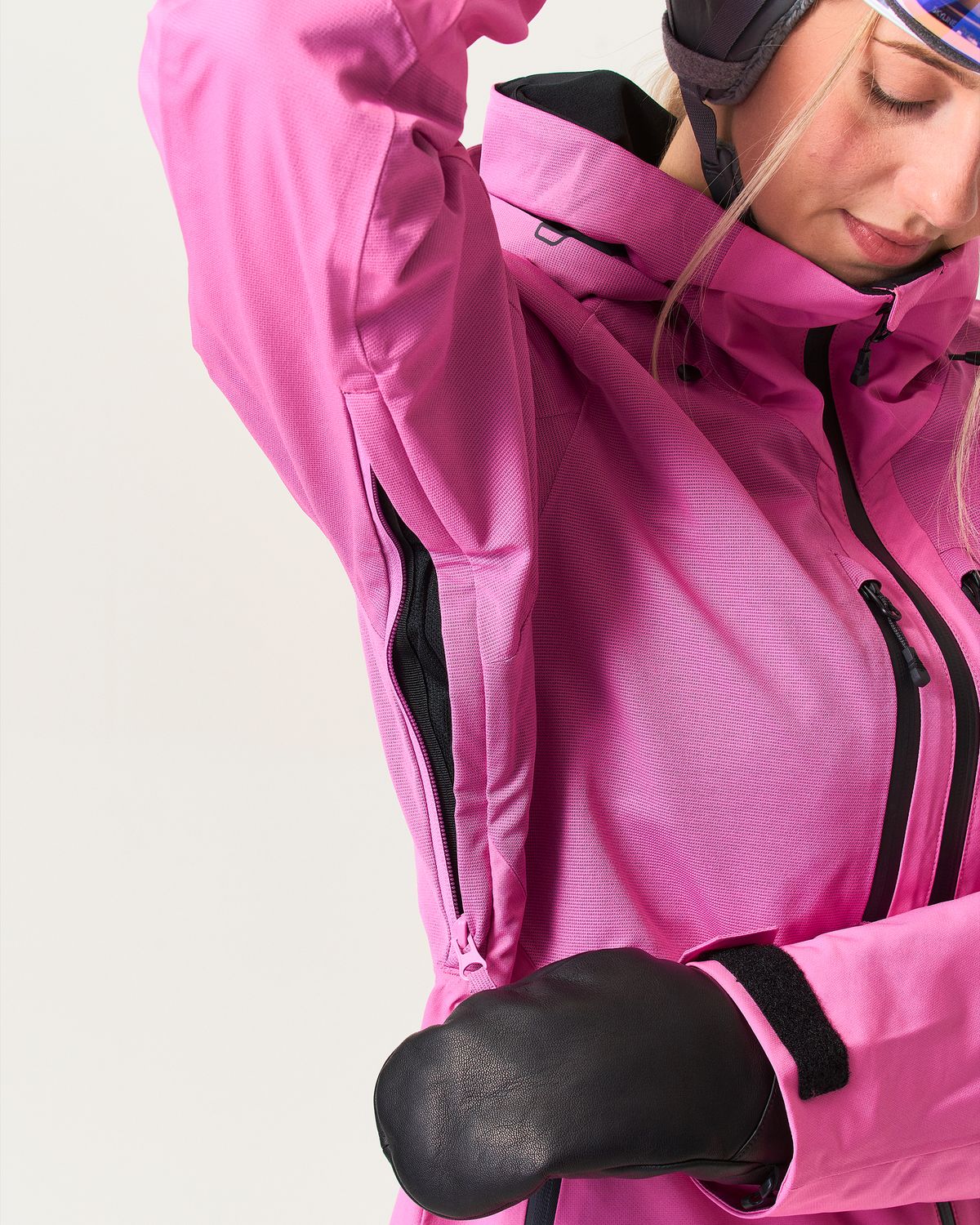 Underarm Venting Zips