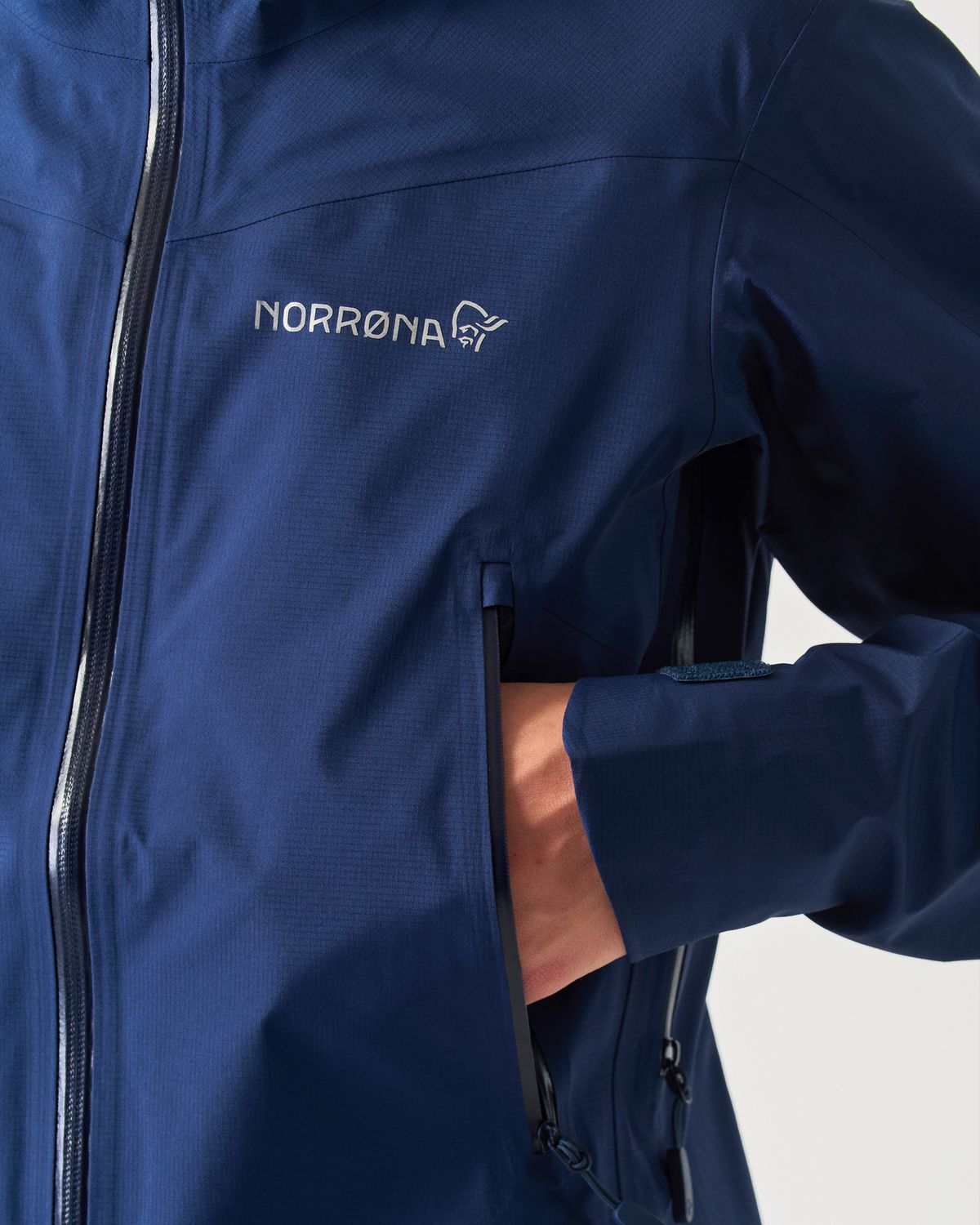 Harness compatible hand pockets