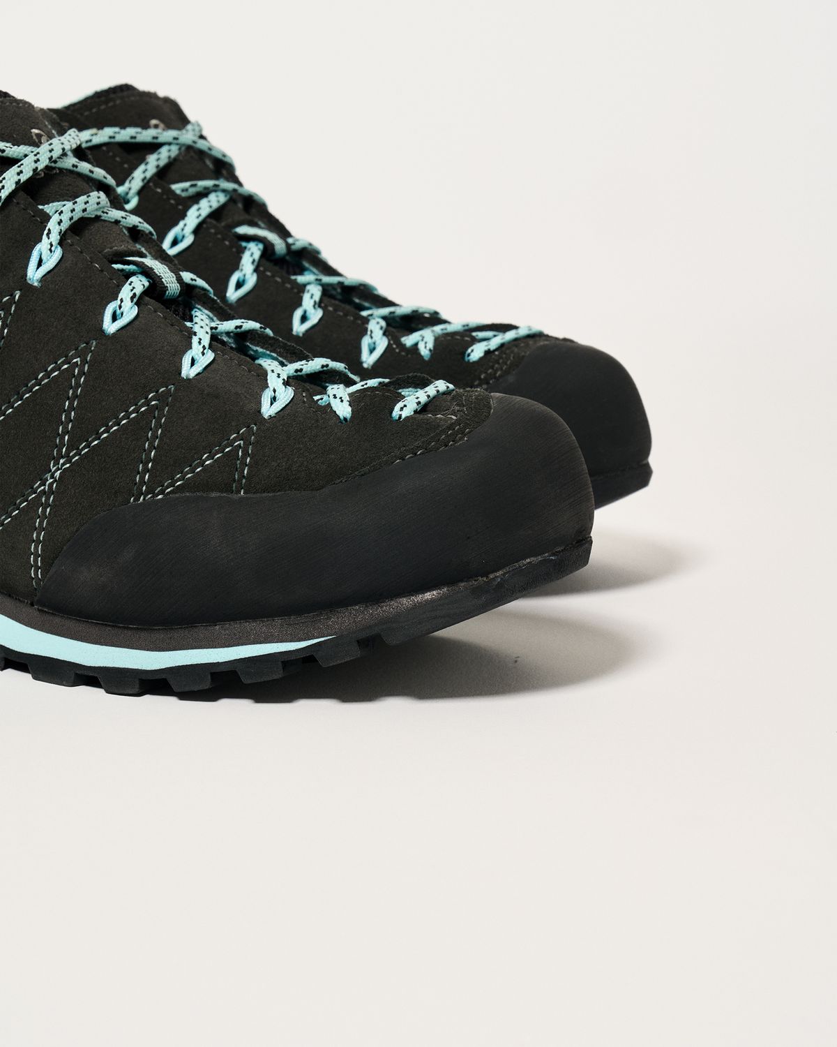 Climbing zone at toe