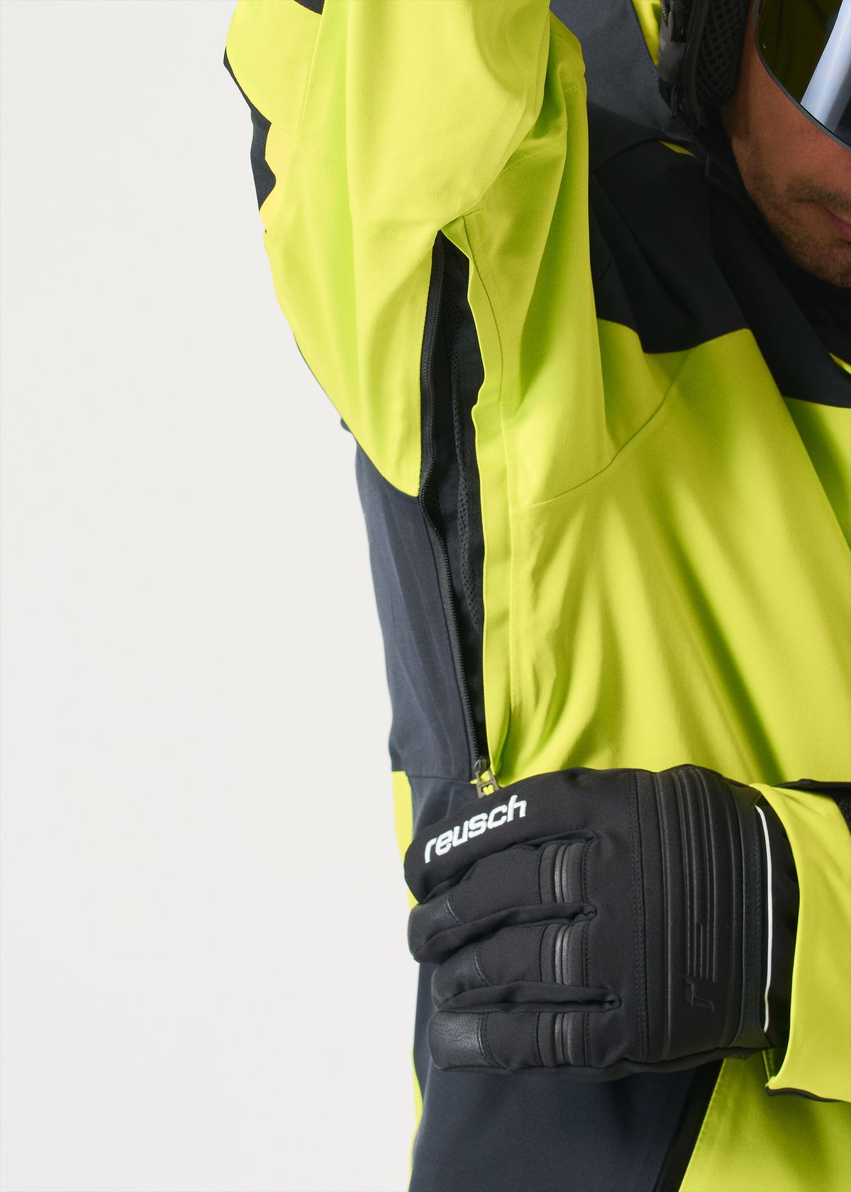 Underarm venting zips